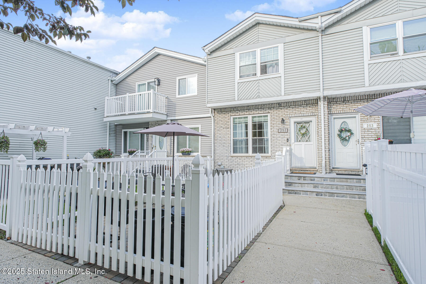 251 Loretto Street Image 3