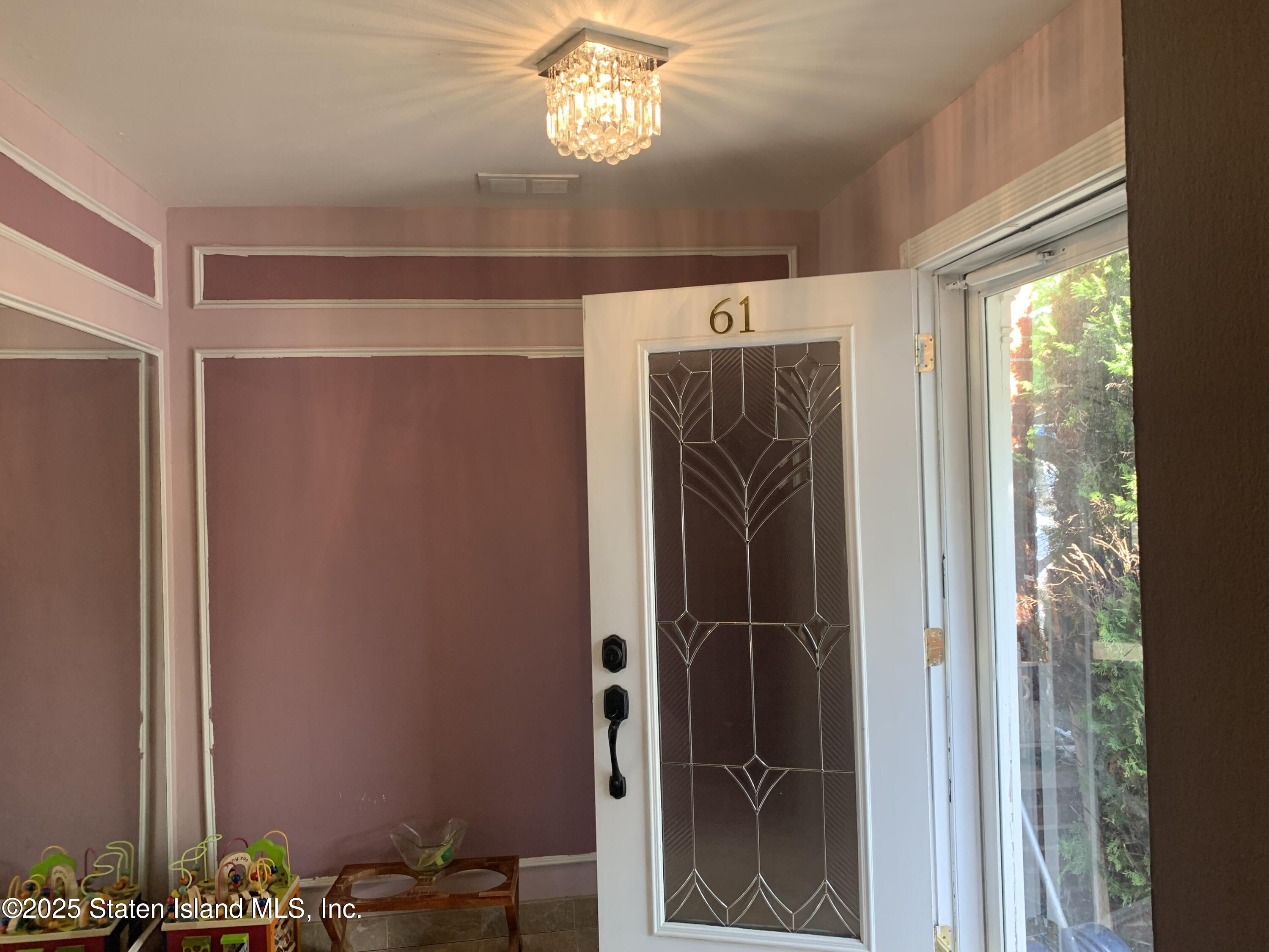 61 Comstock Avenue Image 3