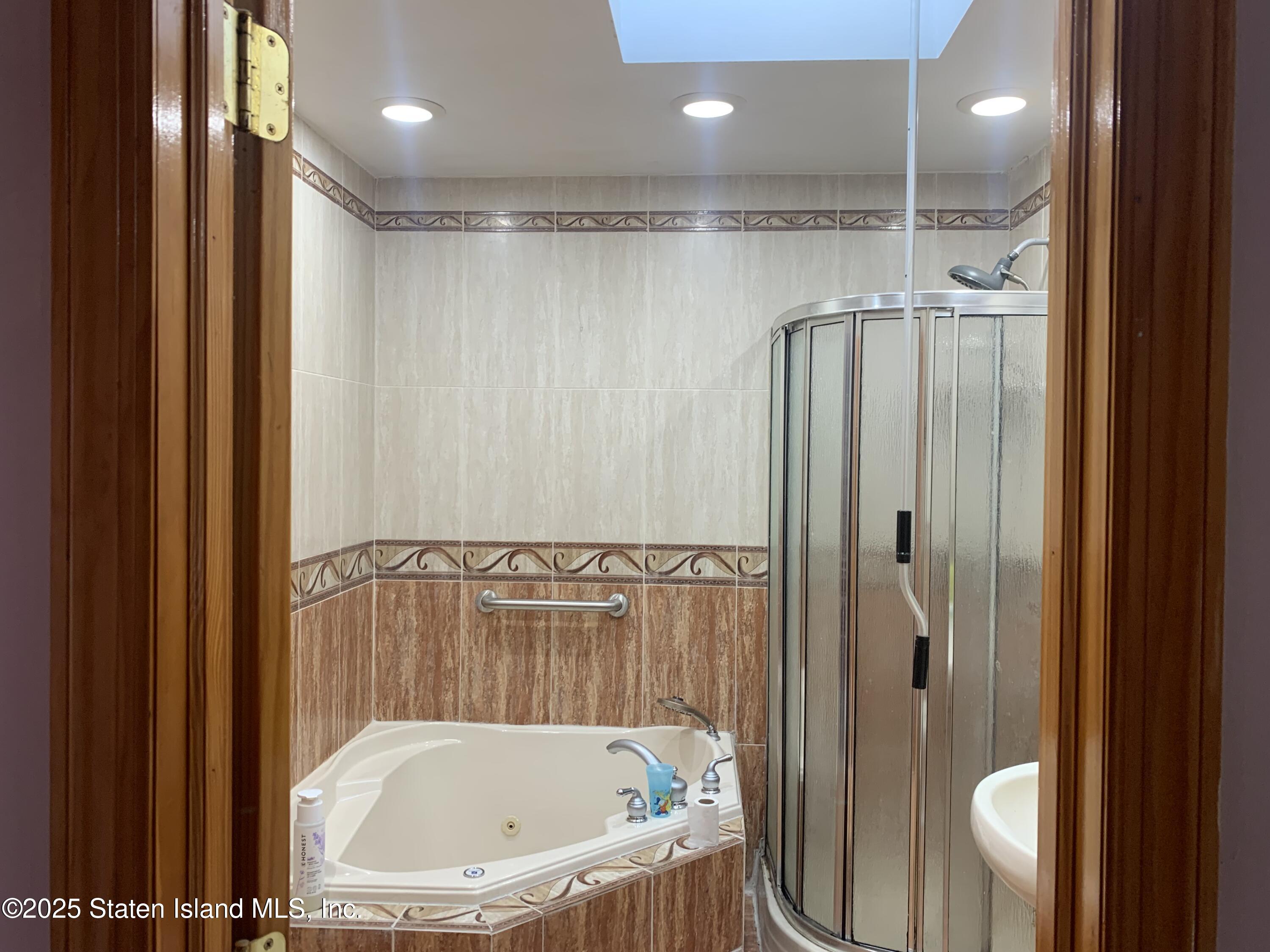 61 Comstock Avenue, Staten Island, NY, 10314 image 13