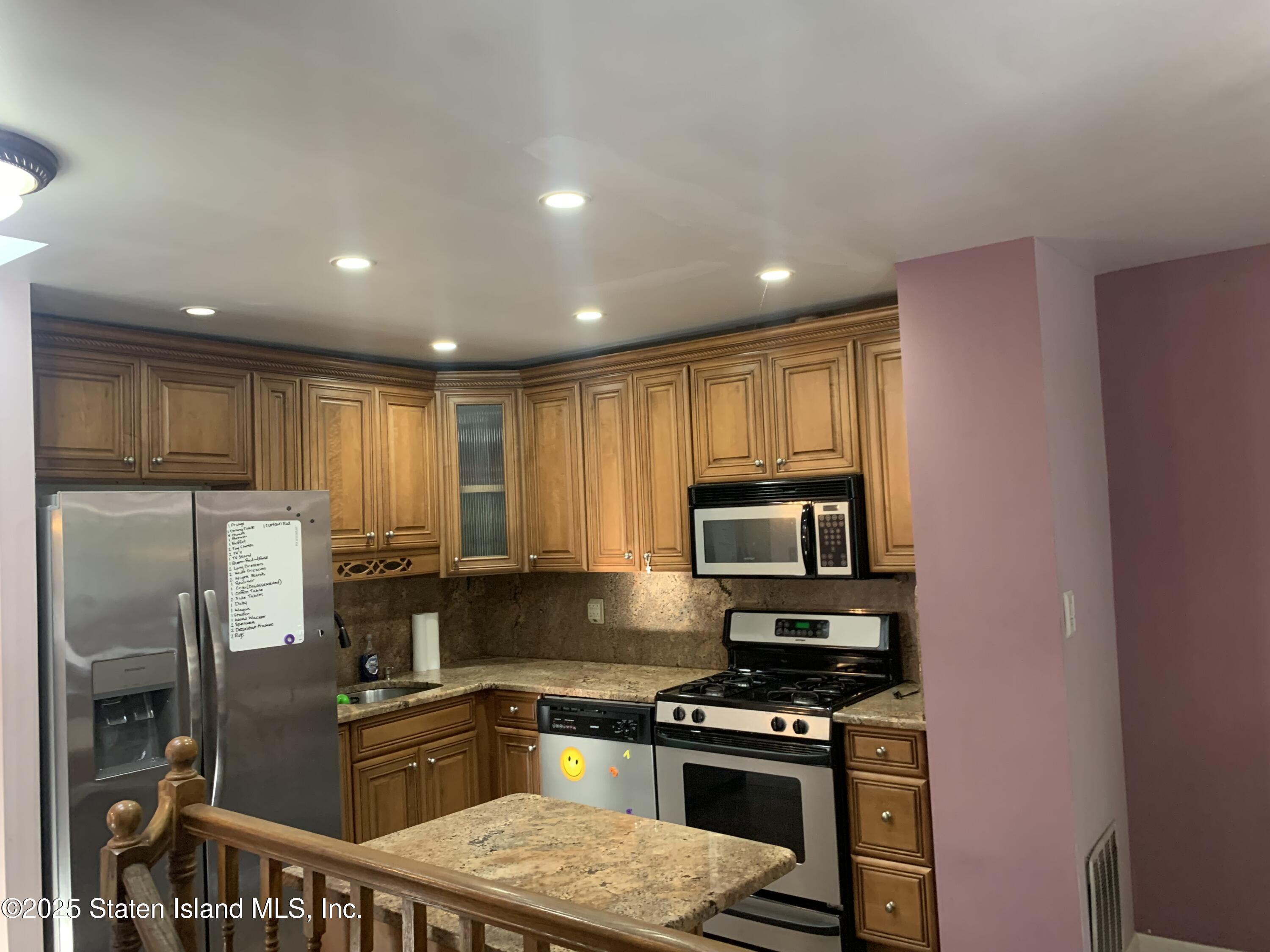 61 Comstock Avenue, Staten Island, NY, 10314 image 11