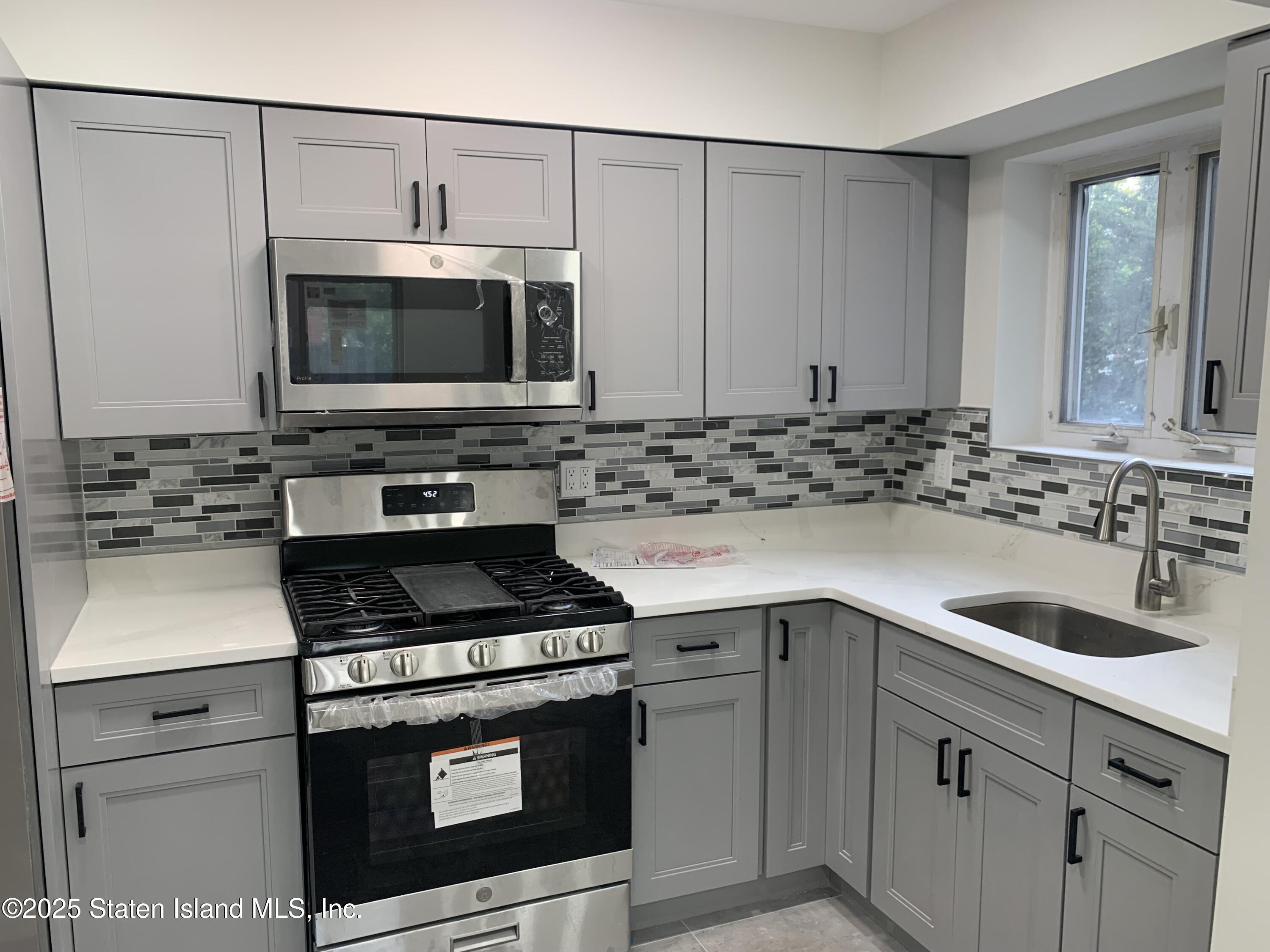 61 Comstock Avenue, Staten Island, NY, 10314 image 23
