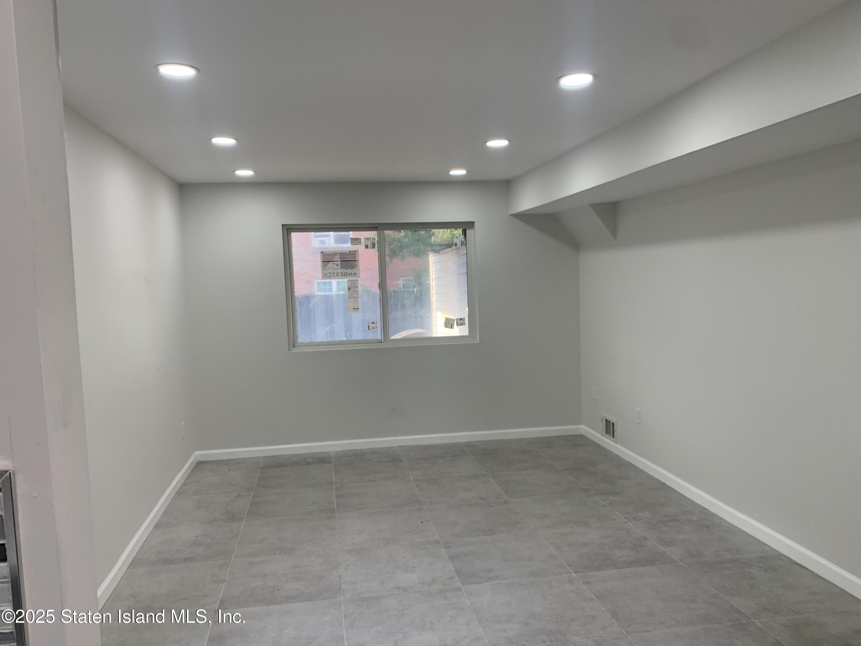 61 Comstock Avenue, Staten Island, NY, 10314 image 22