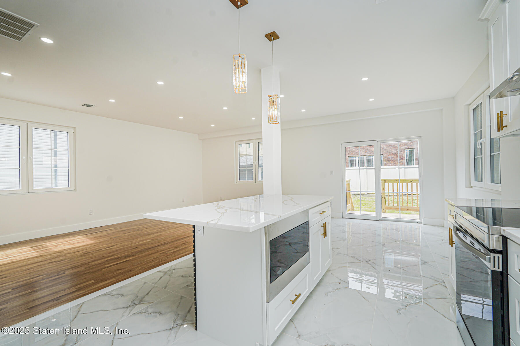 5635 Amboy Road, Staten Island, NY, 10309 image 12