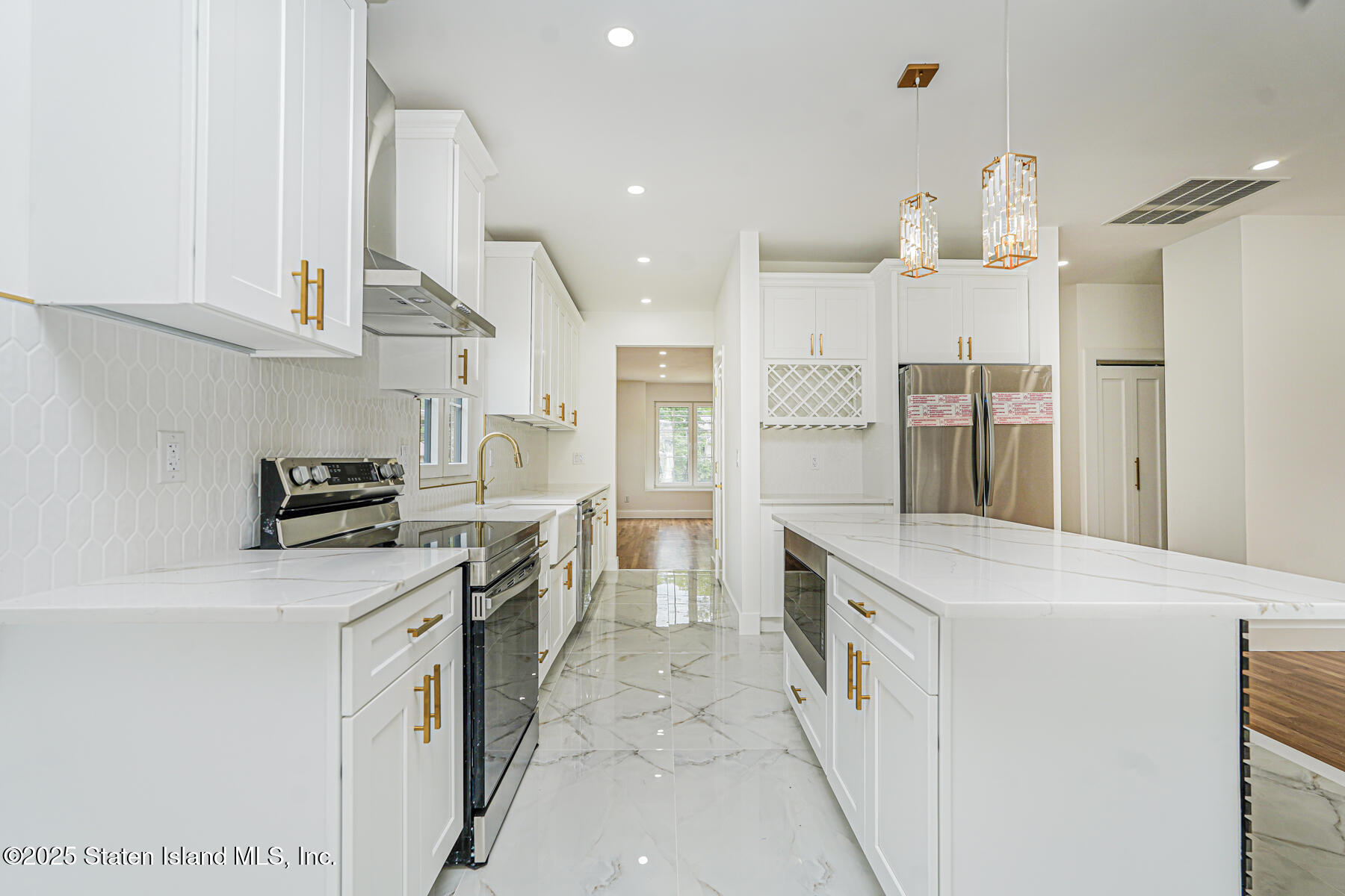 5635 Amboy Road, Staten Island, NY, 10309 image 9