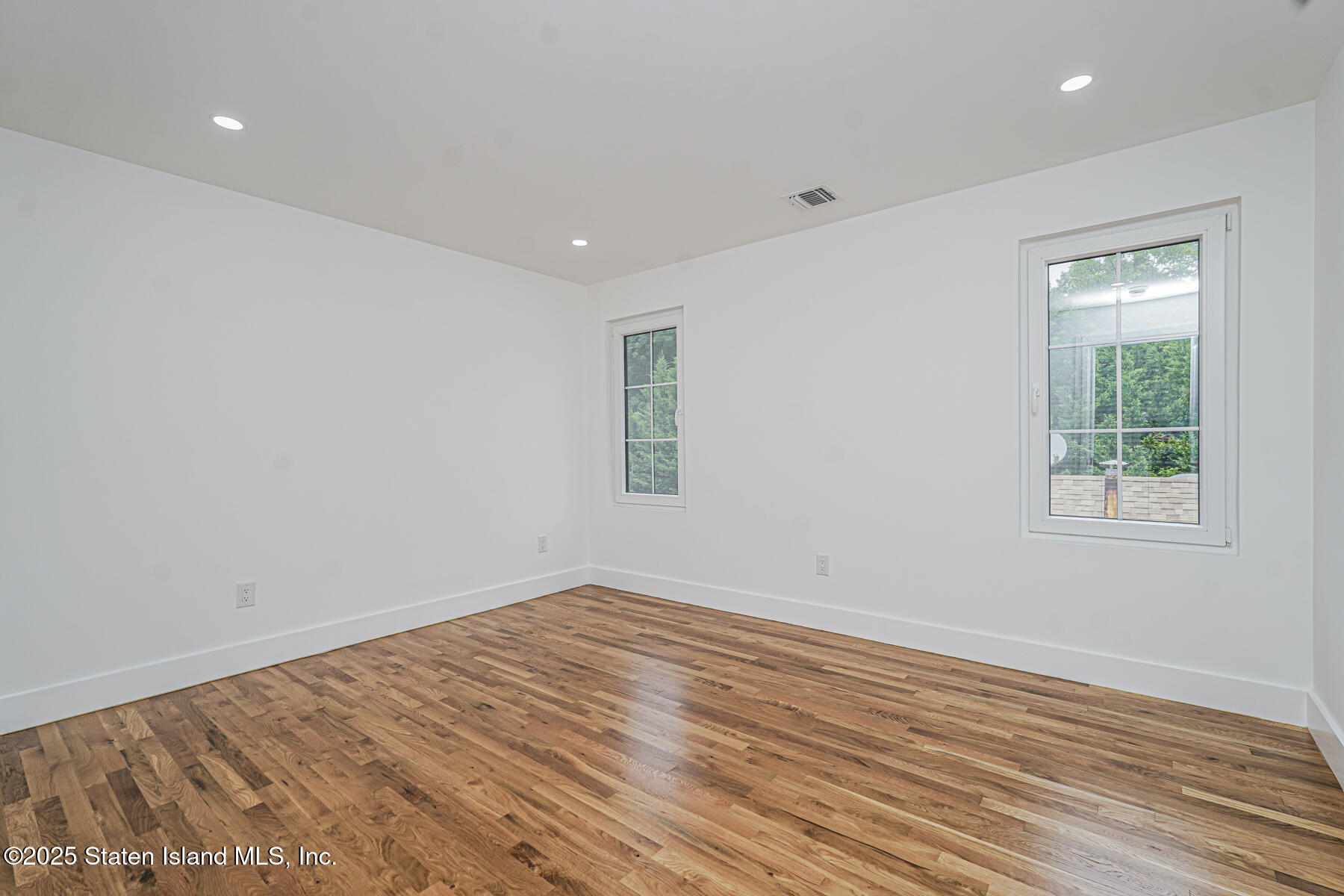 5635 Amboy Road, Staten Island, NY, 10309 image 21