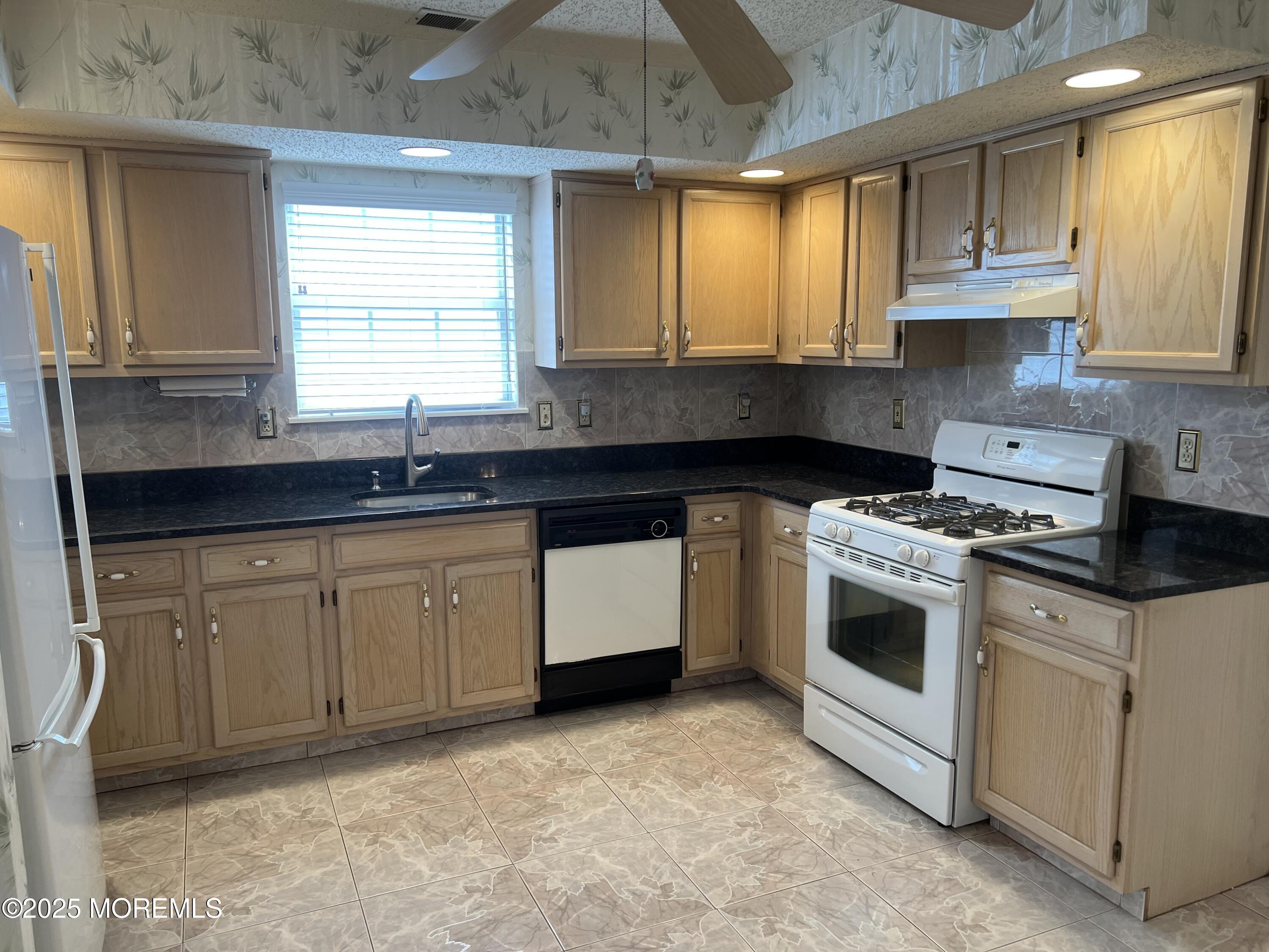 2 Mayapple Drive, Brick, NJ, 08724 image 12
