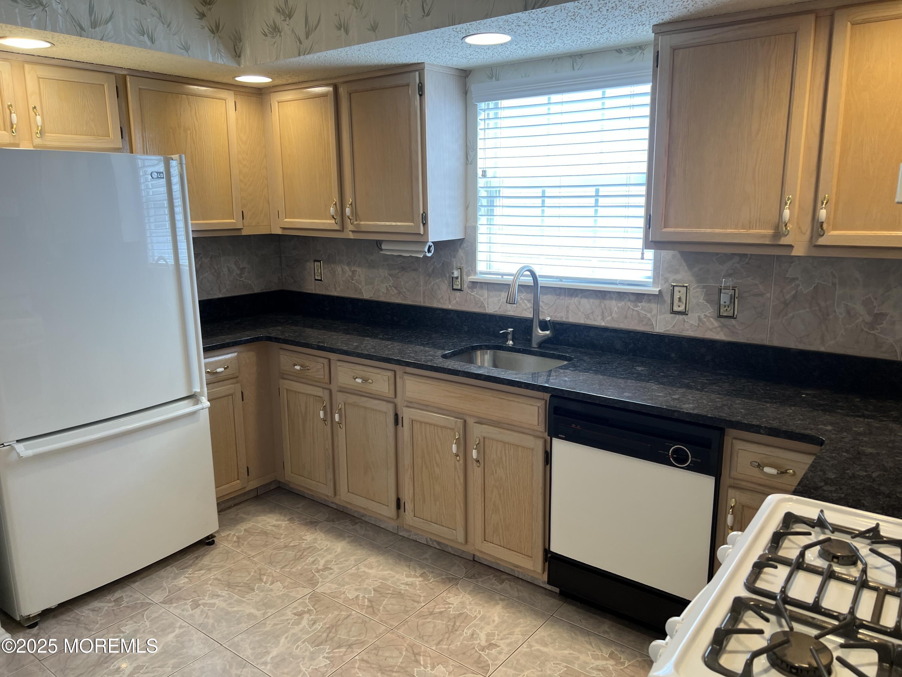 2 Mayapple Drive, Brick, NJ, 08724 image 13