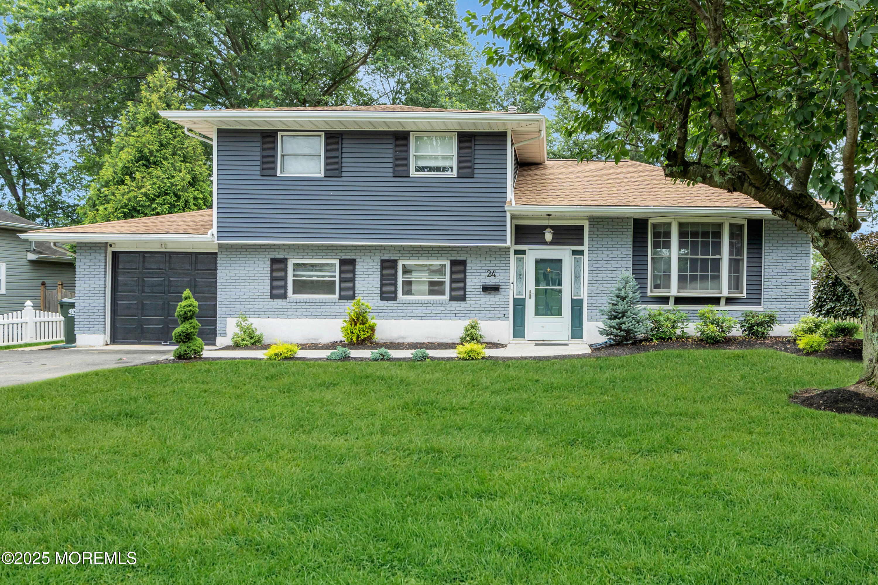 24 Willow Brook Road, Freehold, NJ, 07728