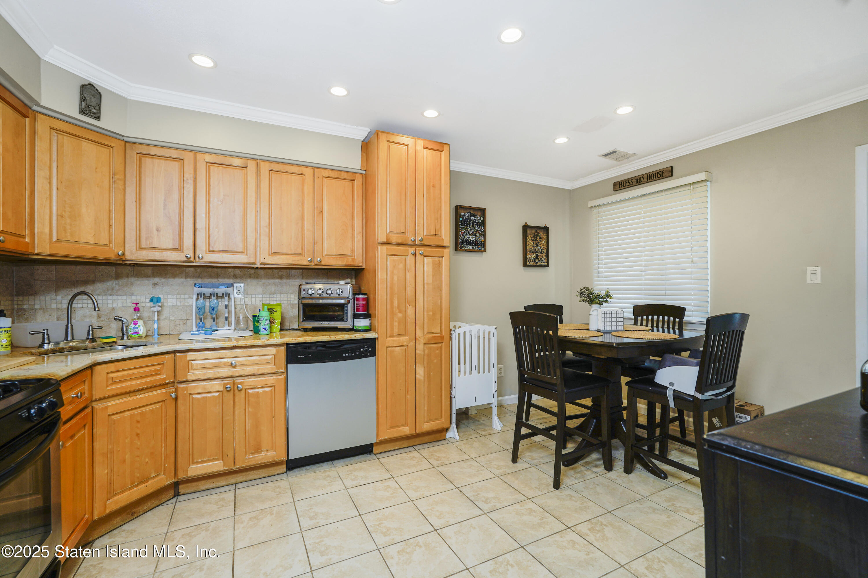 8 Mcdivitt Avenue A Image 5