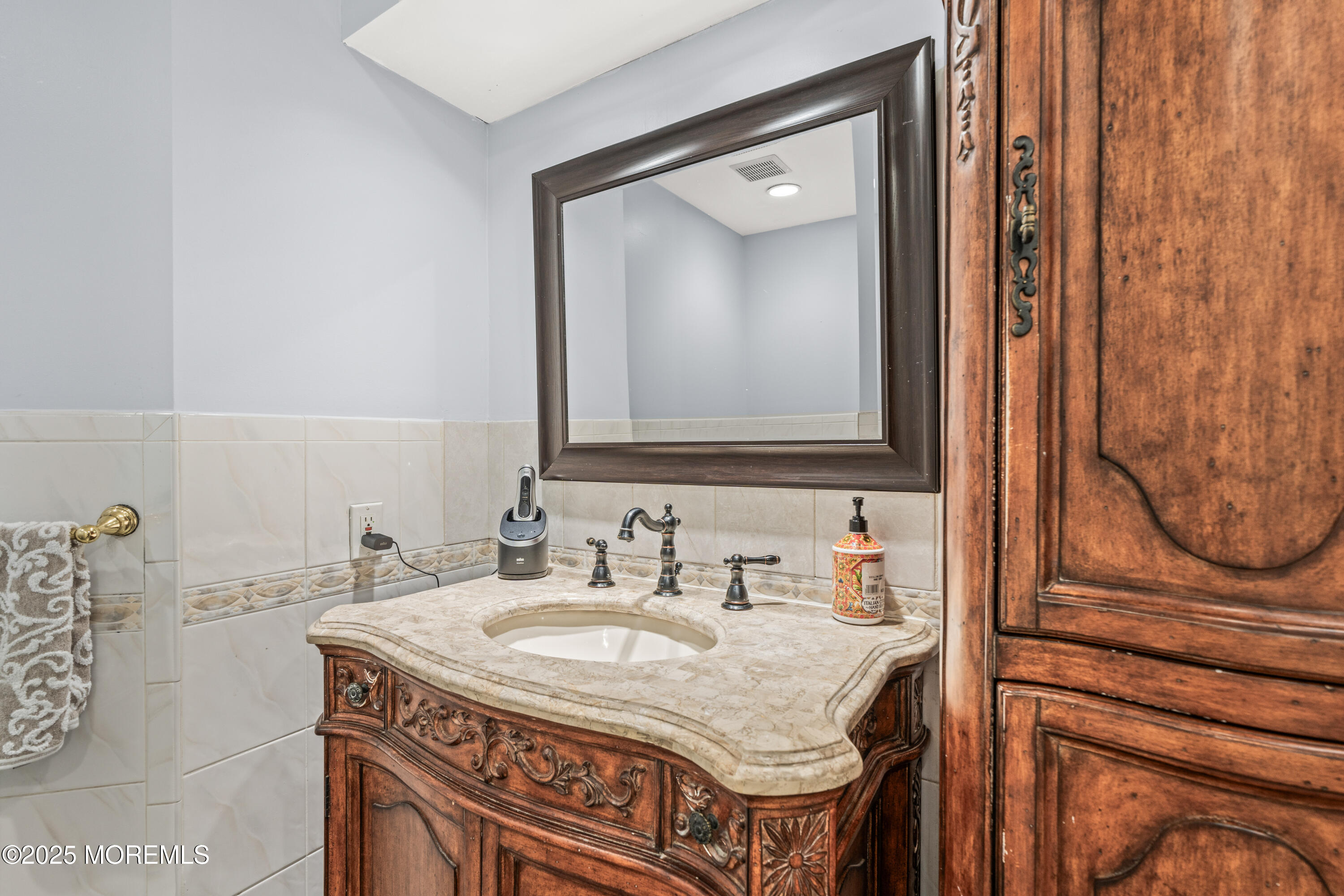 7 Wallace Avenue, Oakhurst, NJ, 07755 image 33