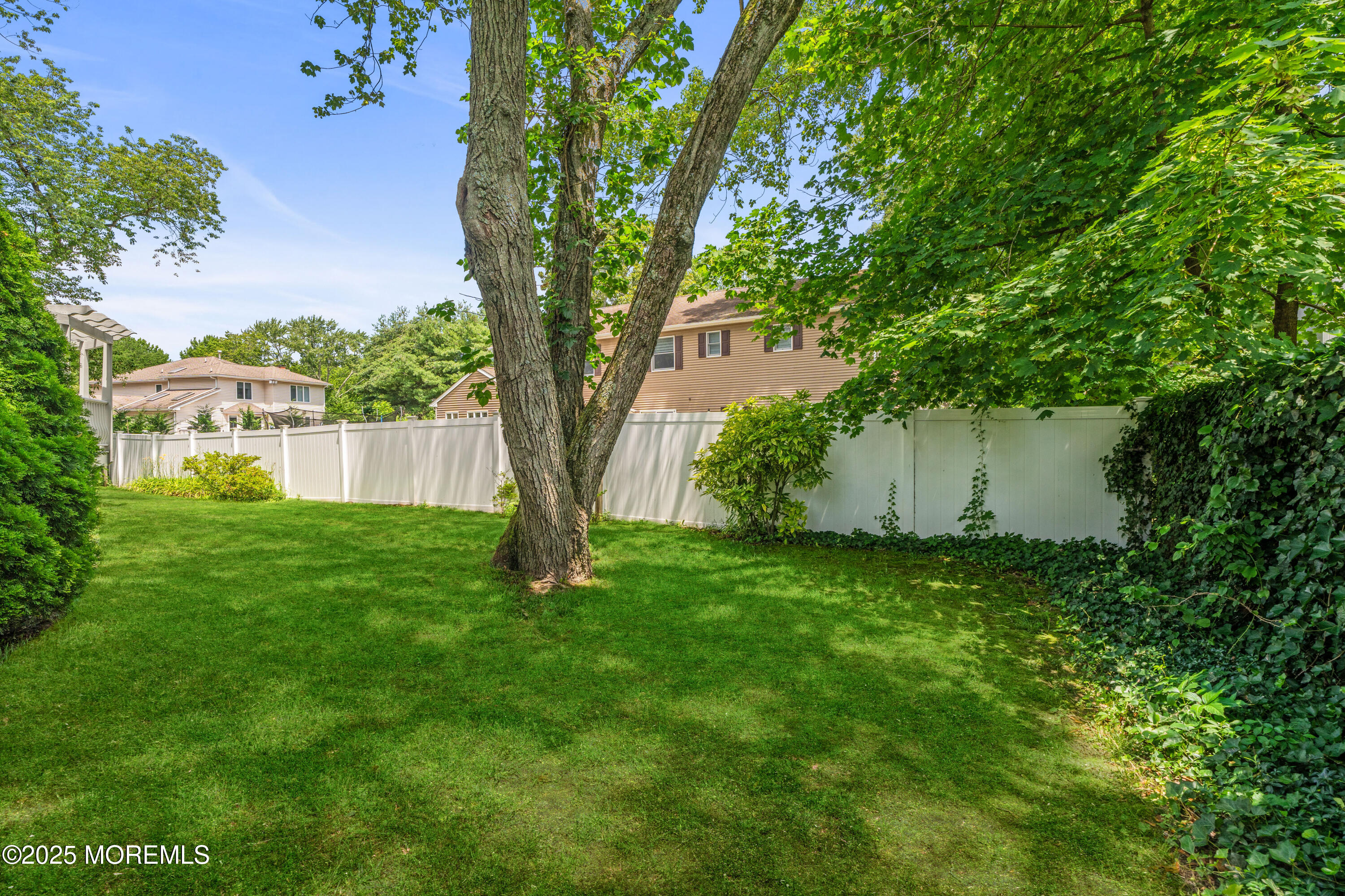 7 Wallace Avenue, Oakhurst, NJ, 07755 image 41