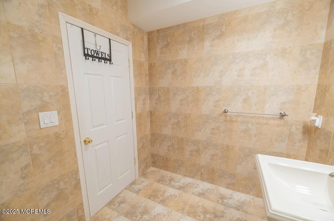 95 E Parsonage Way, Manalapan, NJ, 07726 image 24