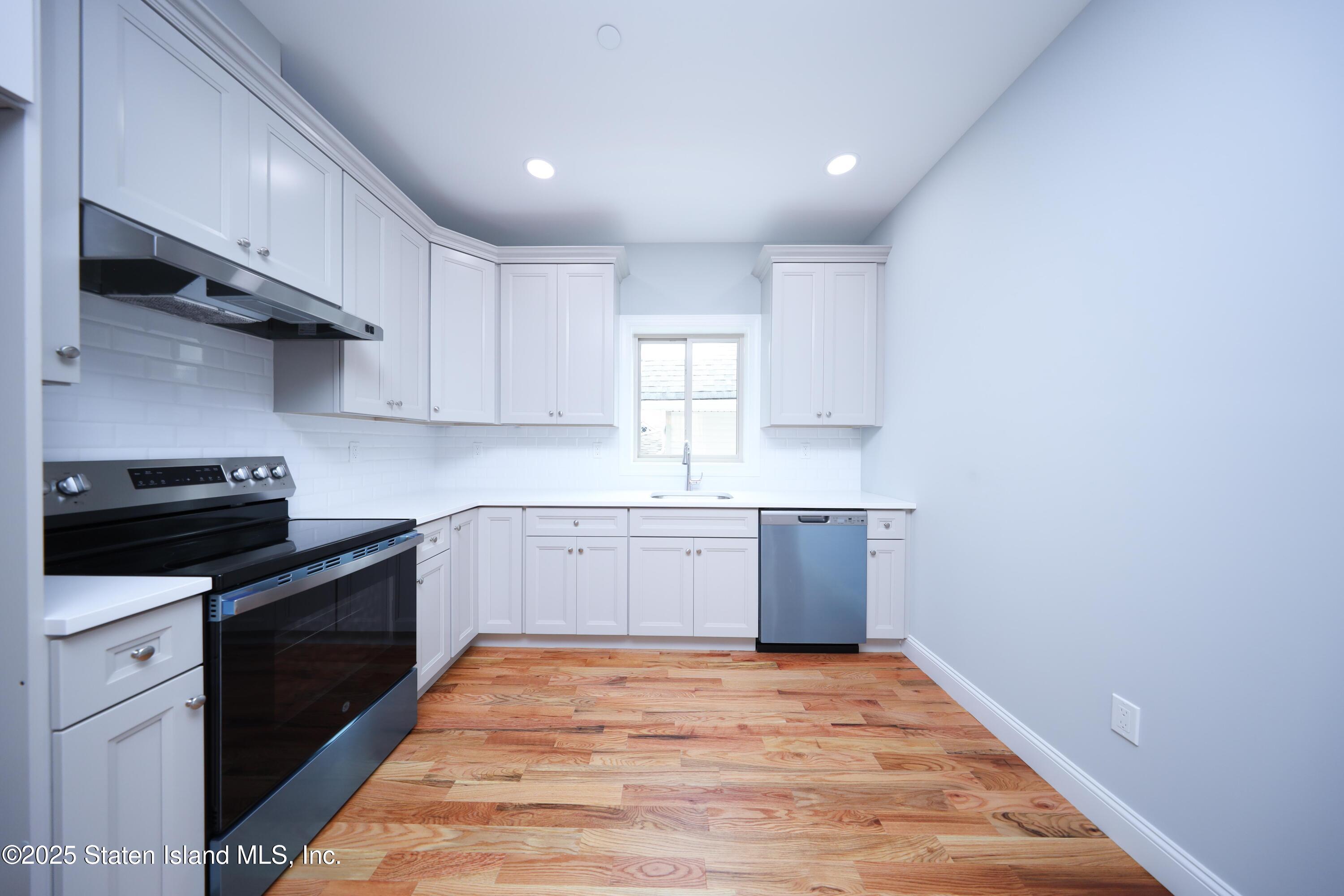 11 Russell Street, Staten Island, NY, 10308 image 6