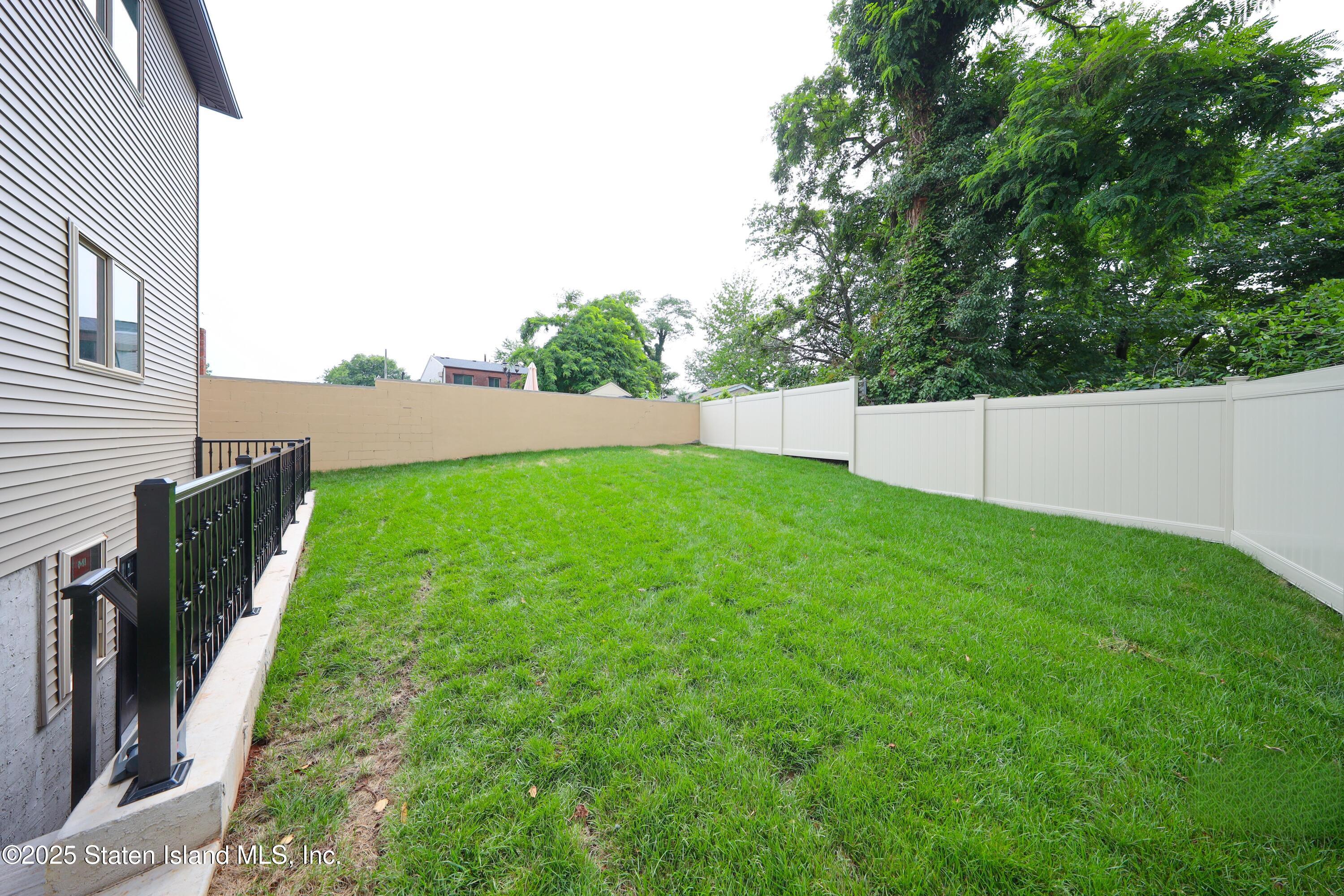 11 Russell Street, Staten Island, NY, 10308 image 26