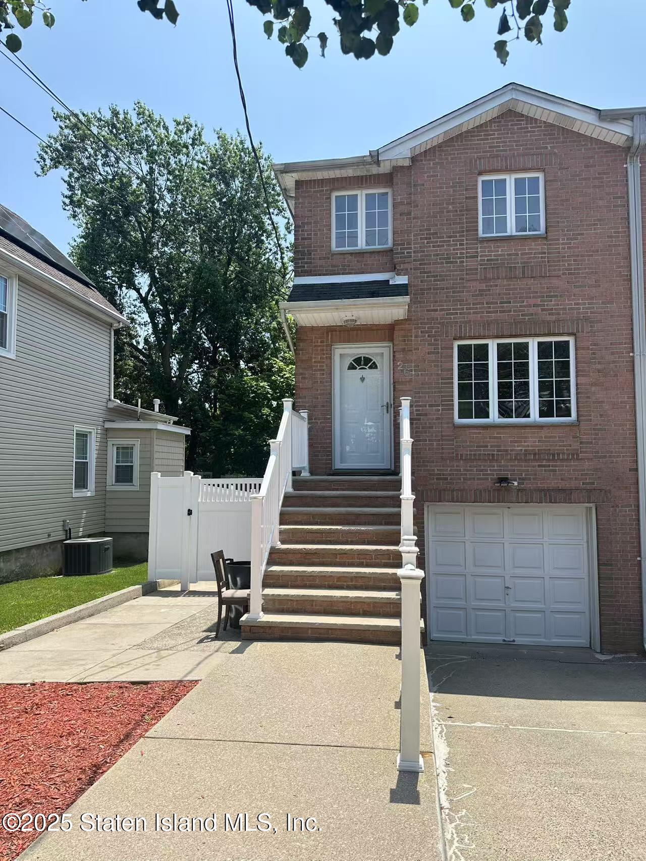 26 Station Avenue, Staten Island, NY, 10309
