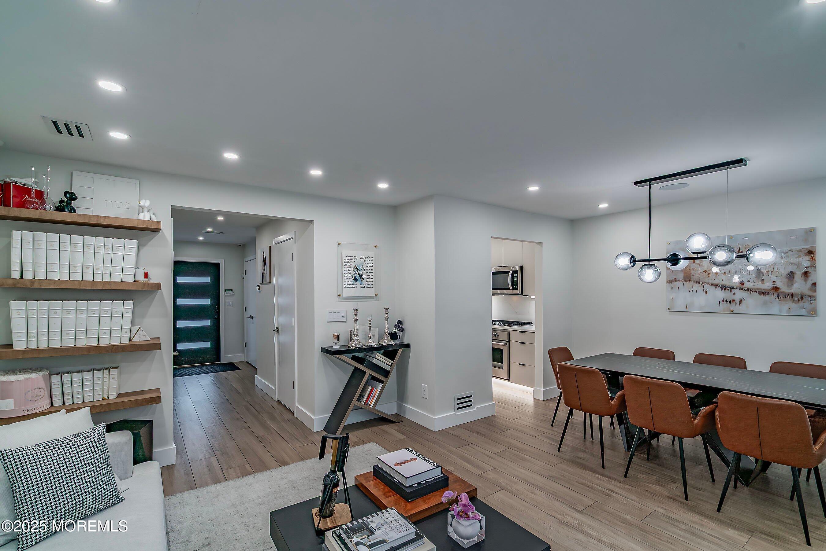 144 Colony Circle Image 3