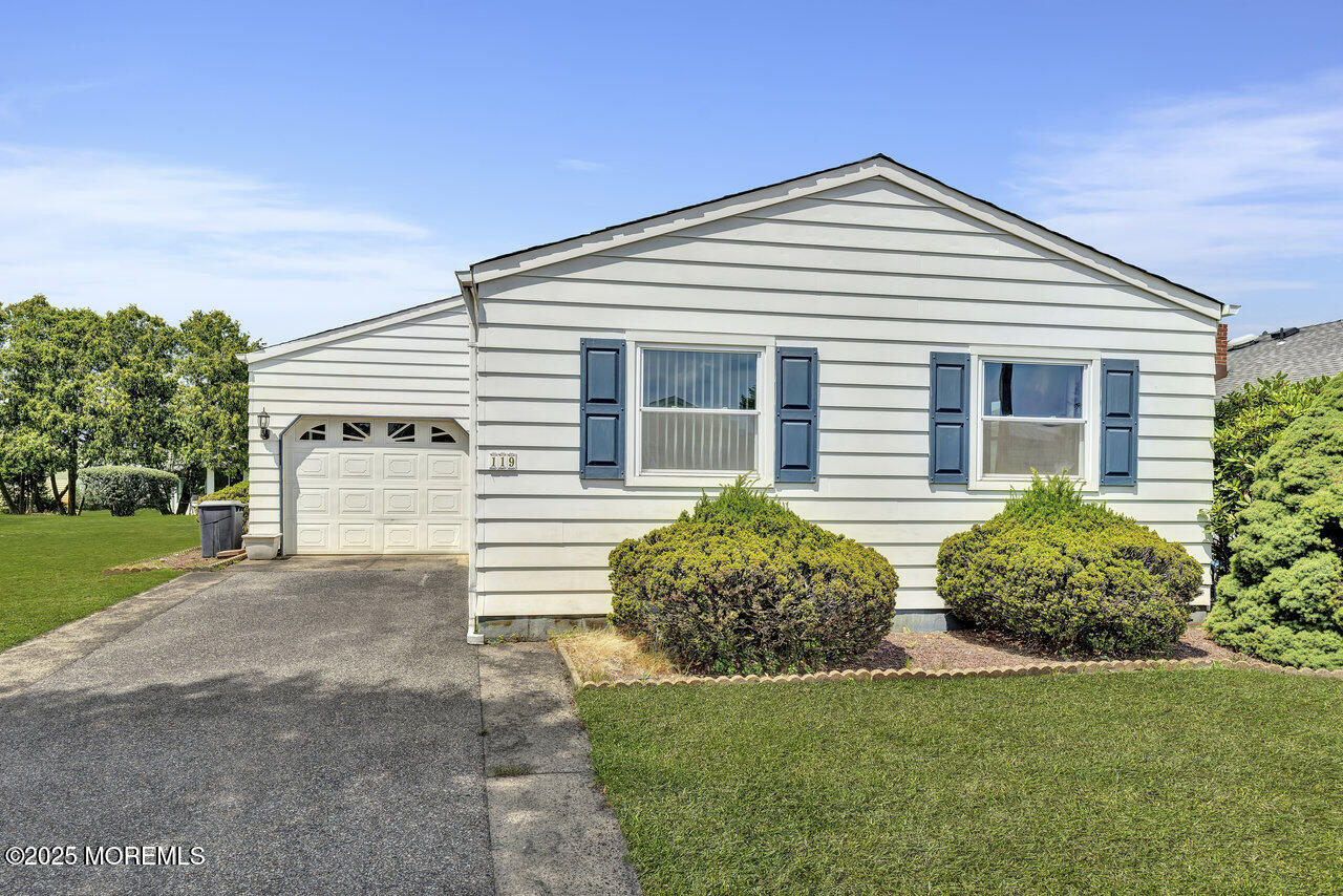 119 Hyannis Street, Toms River, NJ, 08757