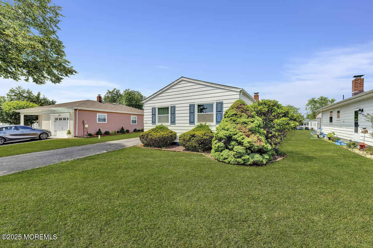 119 Hyannis Street Image 3