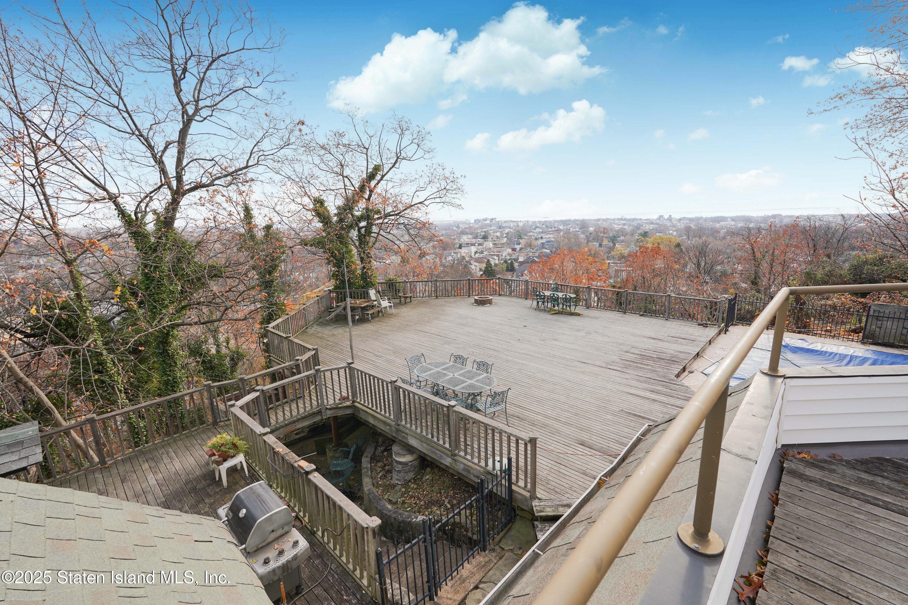 45 East Loop Road, Staten Island, NY, 10304 image 25