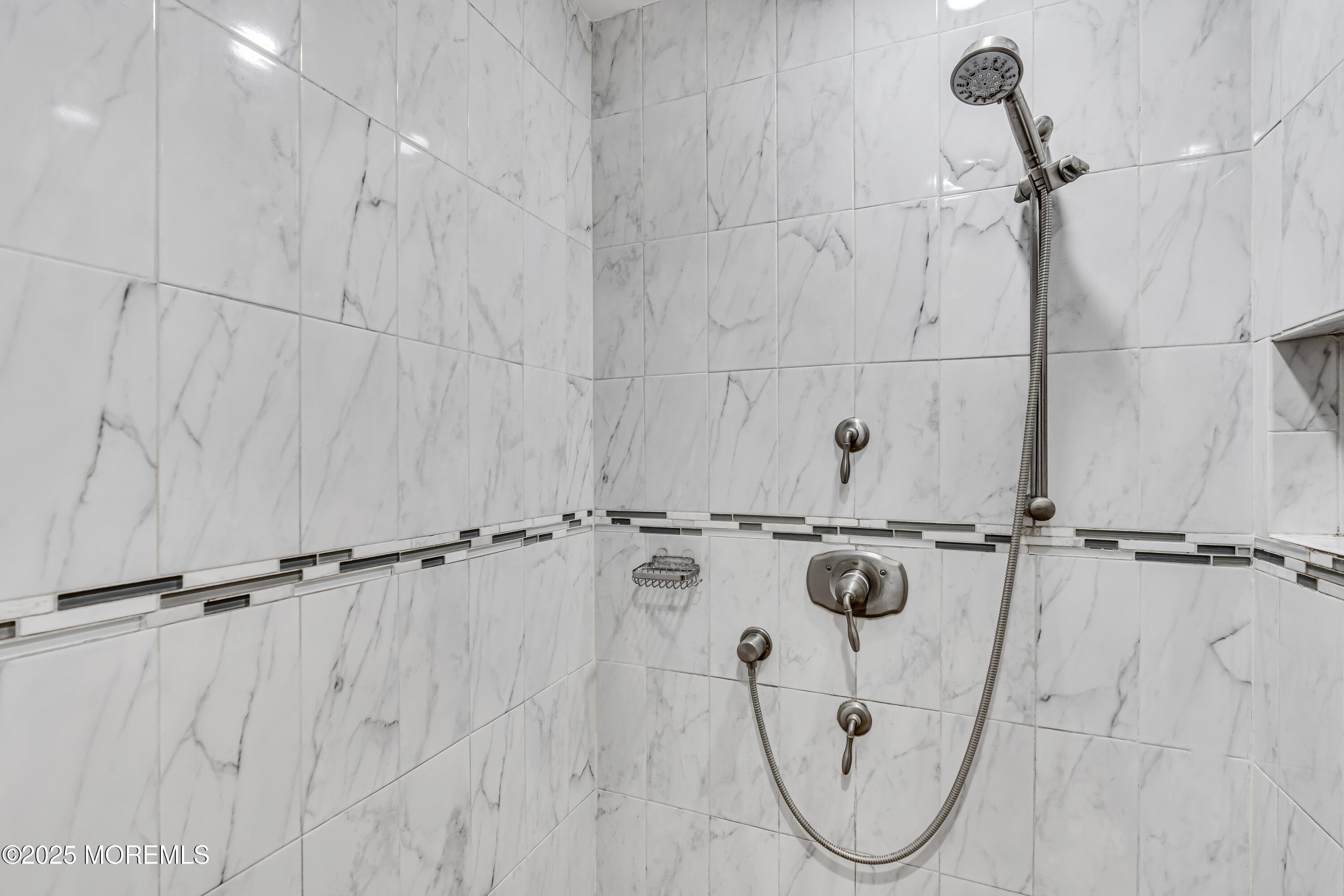 16 Bridge Court, Jackson, NJ, 08527 image 26