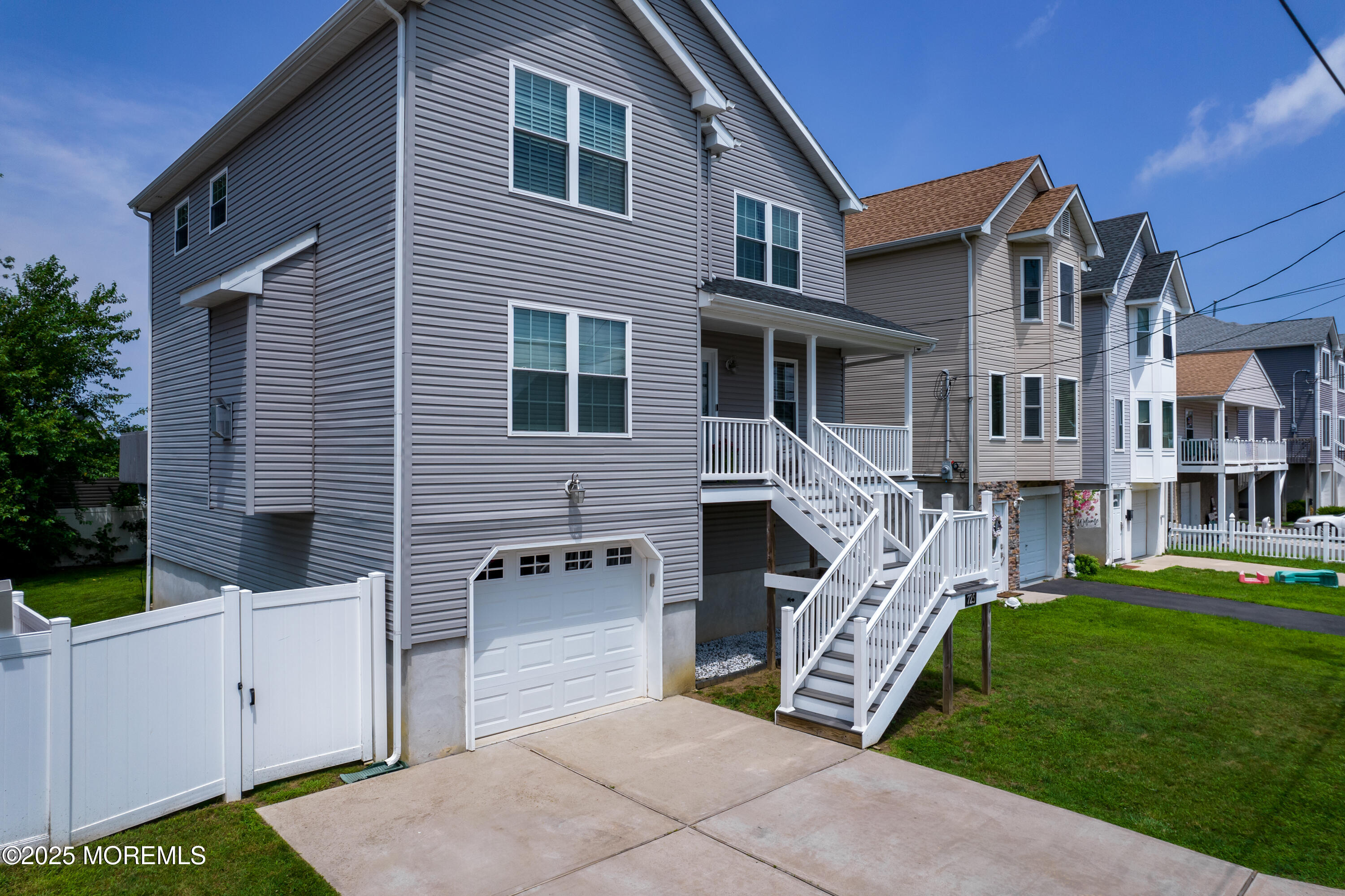 725 Prospect Avenue Image 4