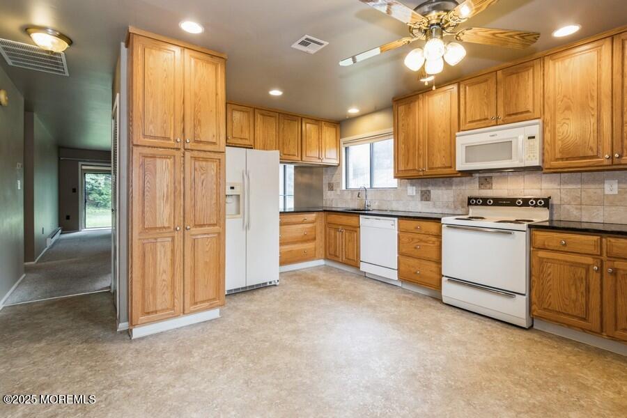 239 Medford Court B Image 4