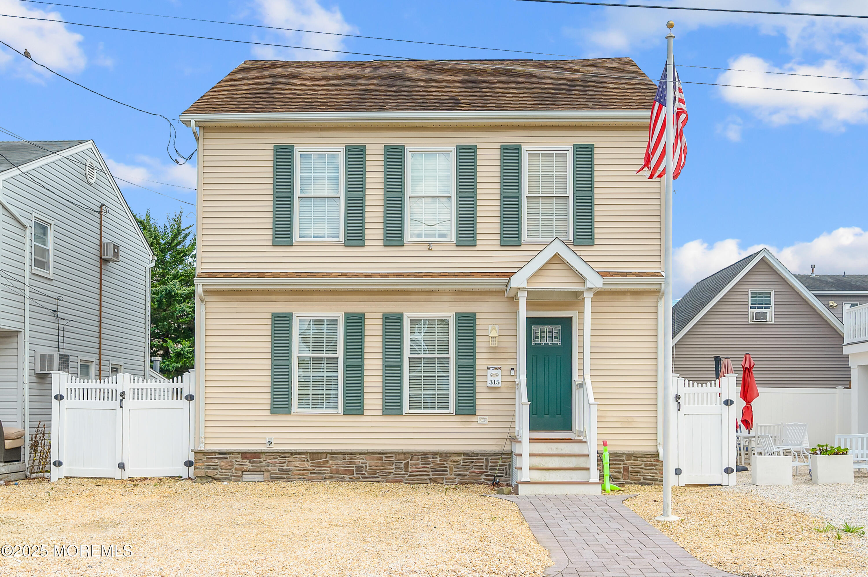 315 Shuster Avenue Image 3