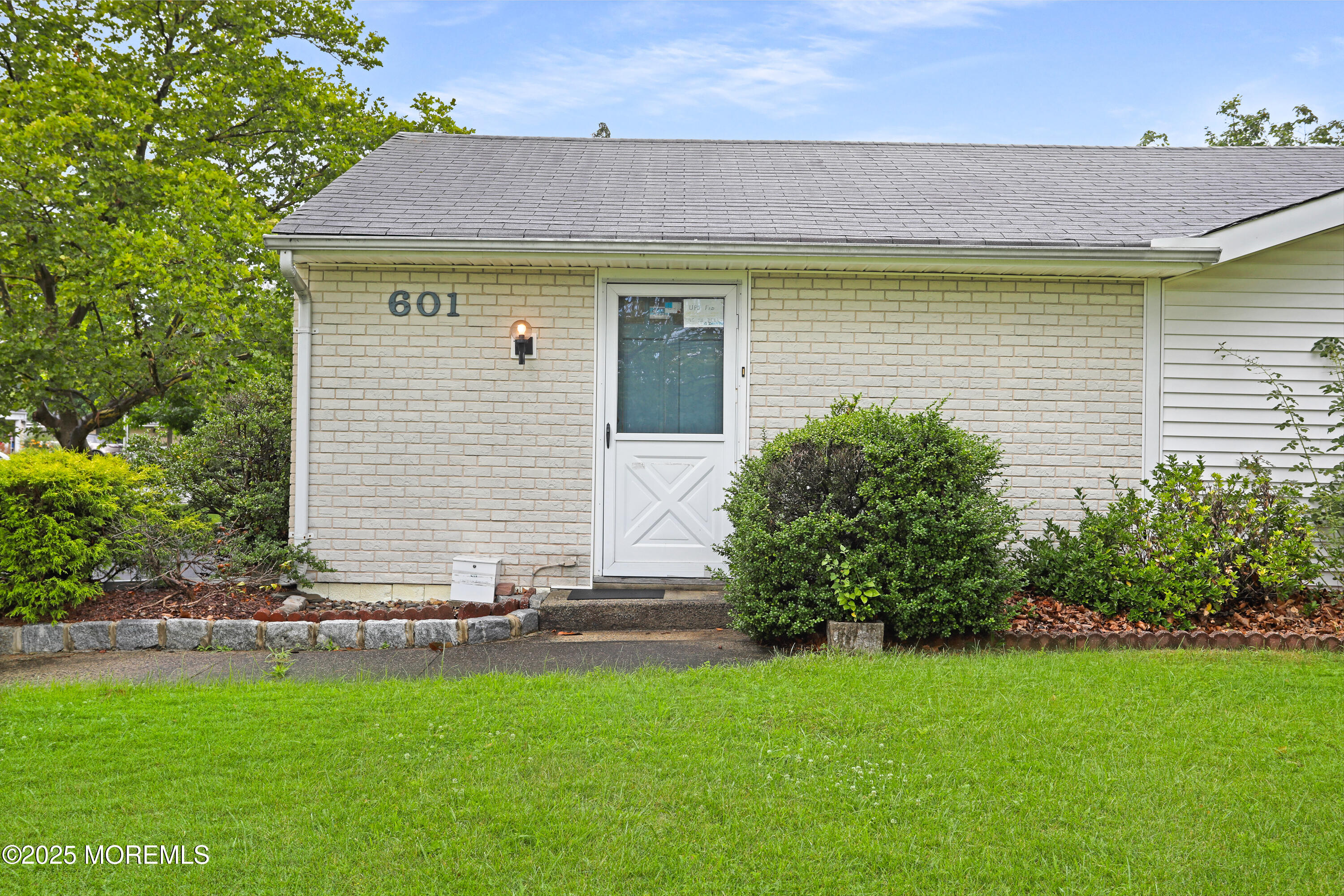 4 Dawn Way, Aberdeen, NJ, 07747 image 17