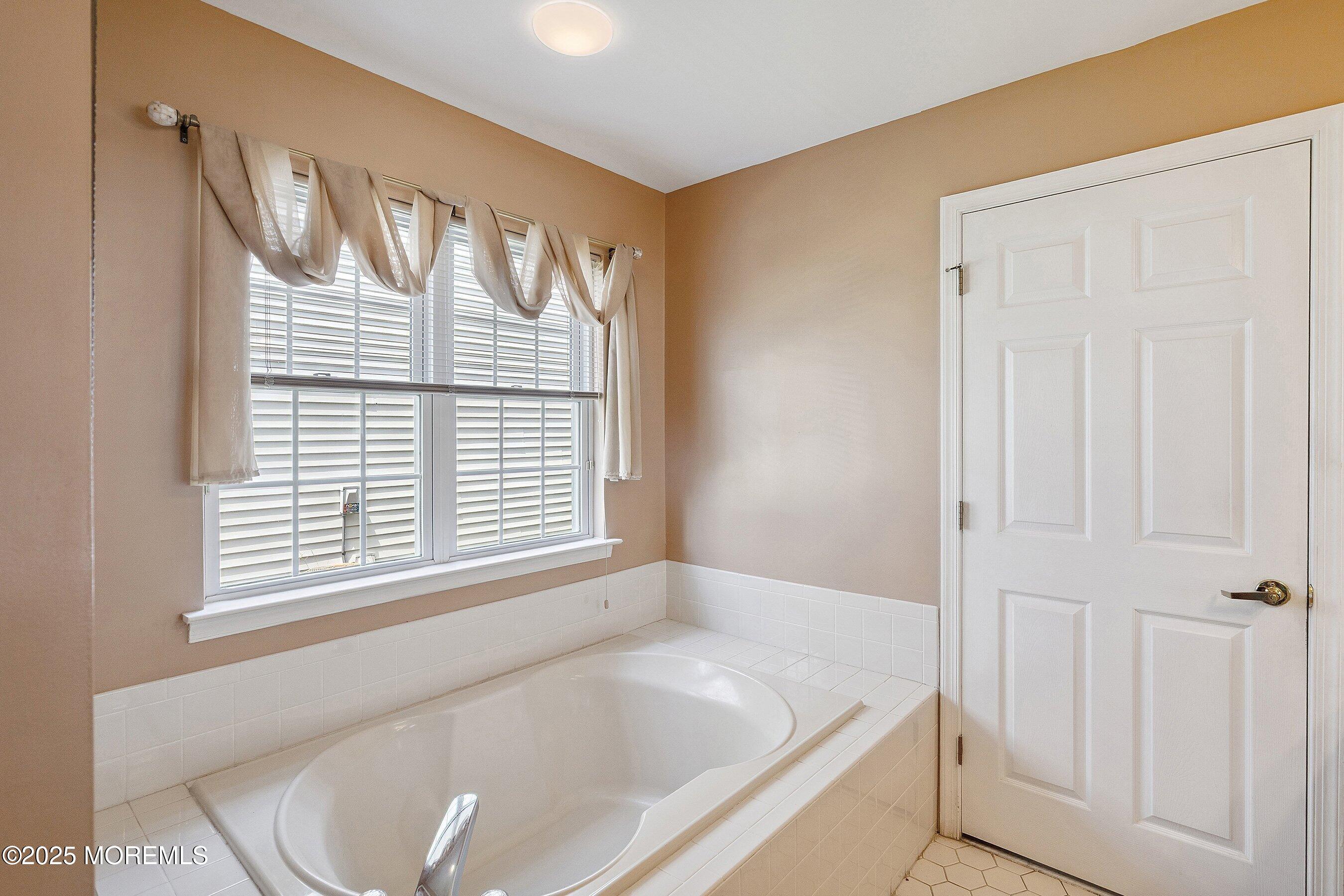 9 Penny Lane, Jackson, NJ, 08527 image 19