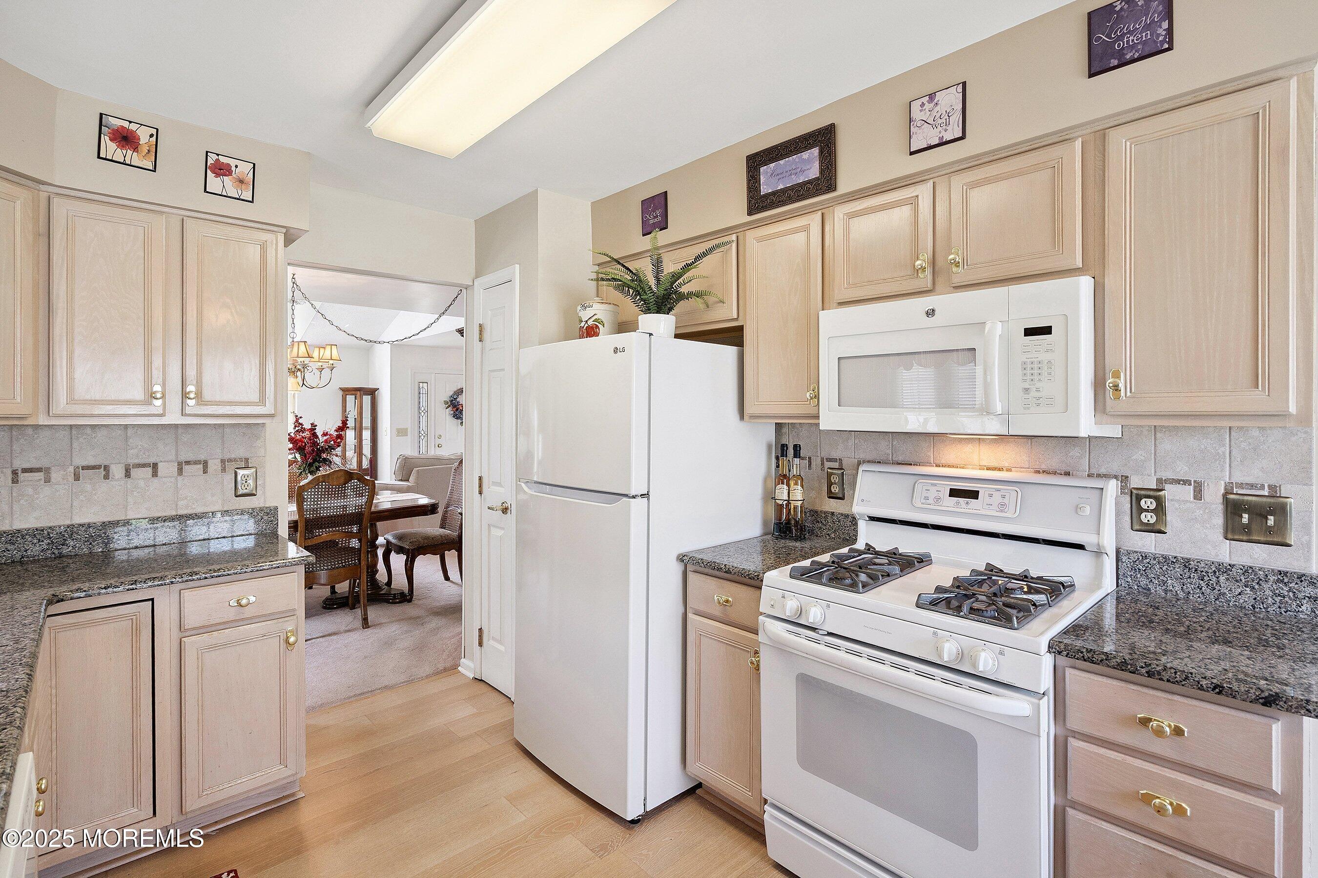 9 Penny Lane, Jackson, NJ, 08527 image 11