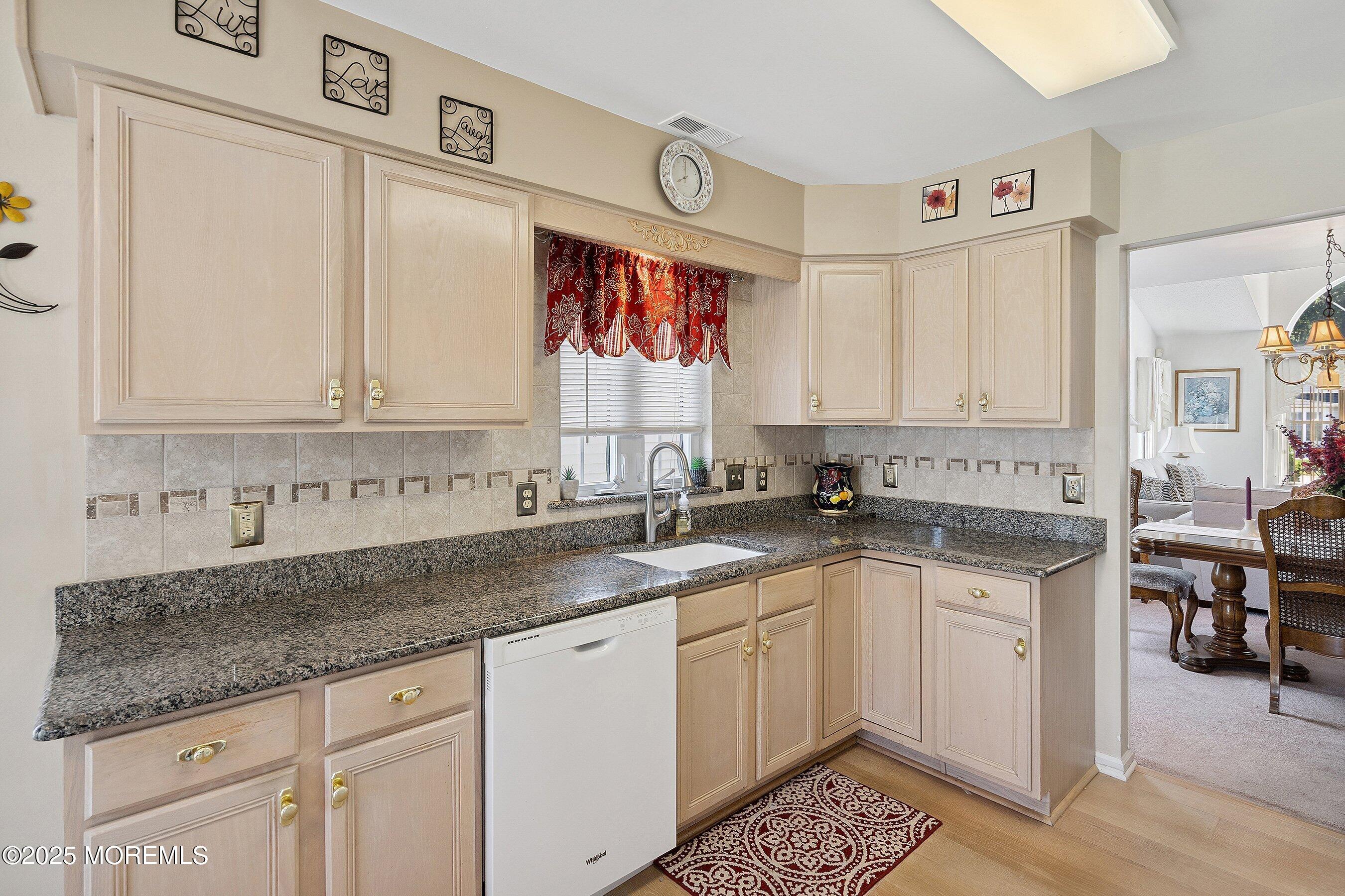 9 Penny Lane, Jackson, NJ, 08527 image 12