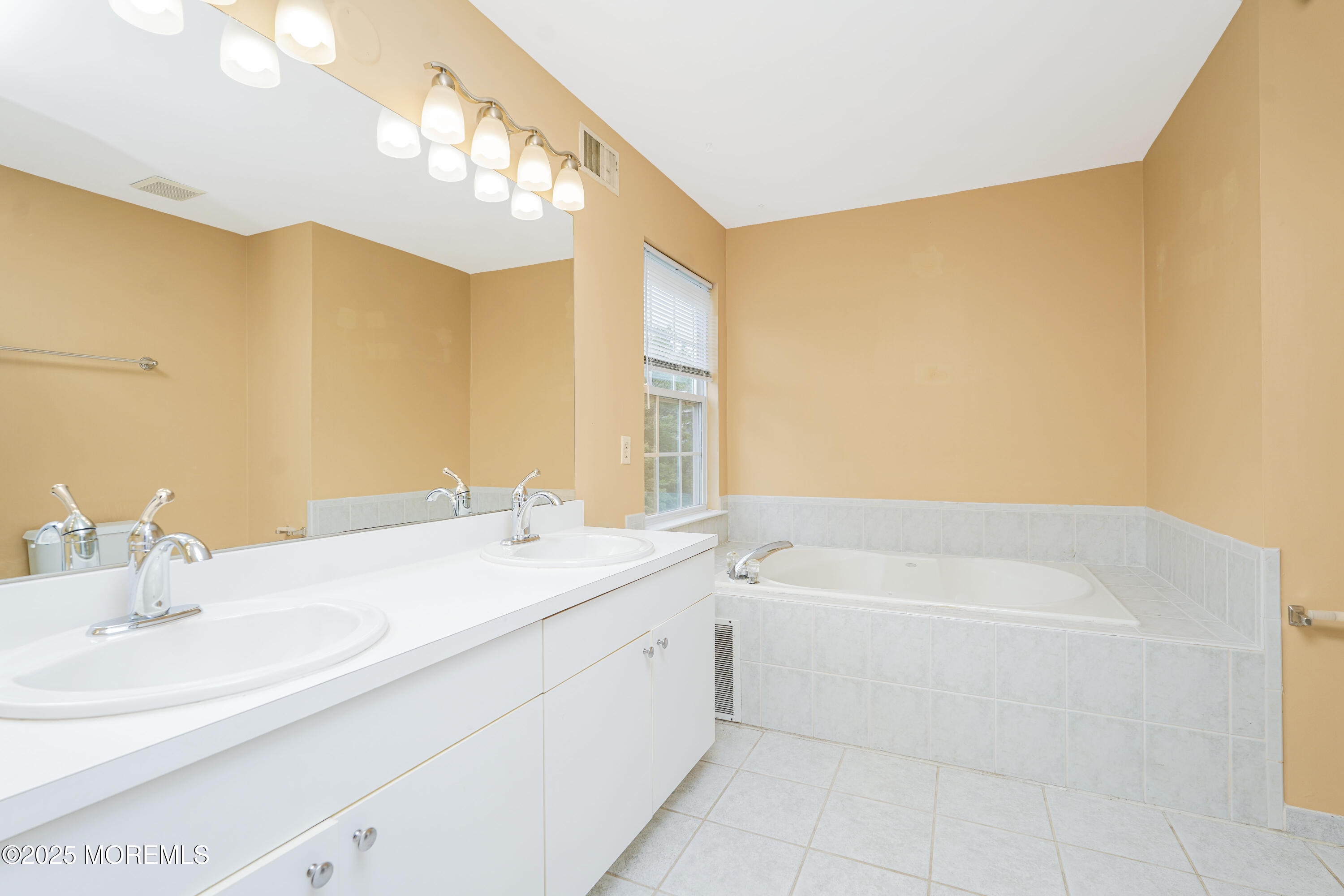 158 Nathan Drive, Morganville, NJ, 07751 image 18