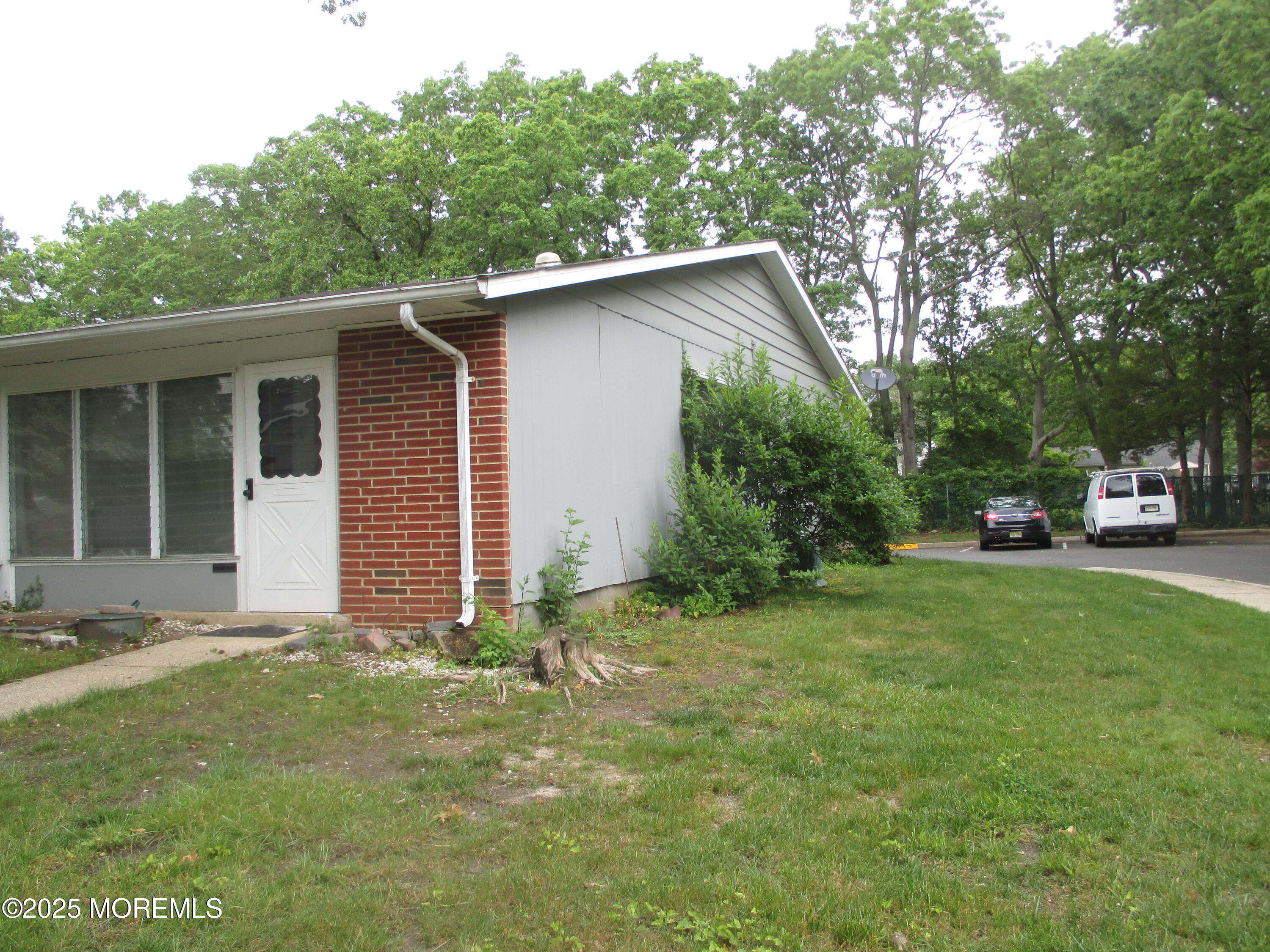474F Thornbury Court Image 3