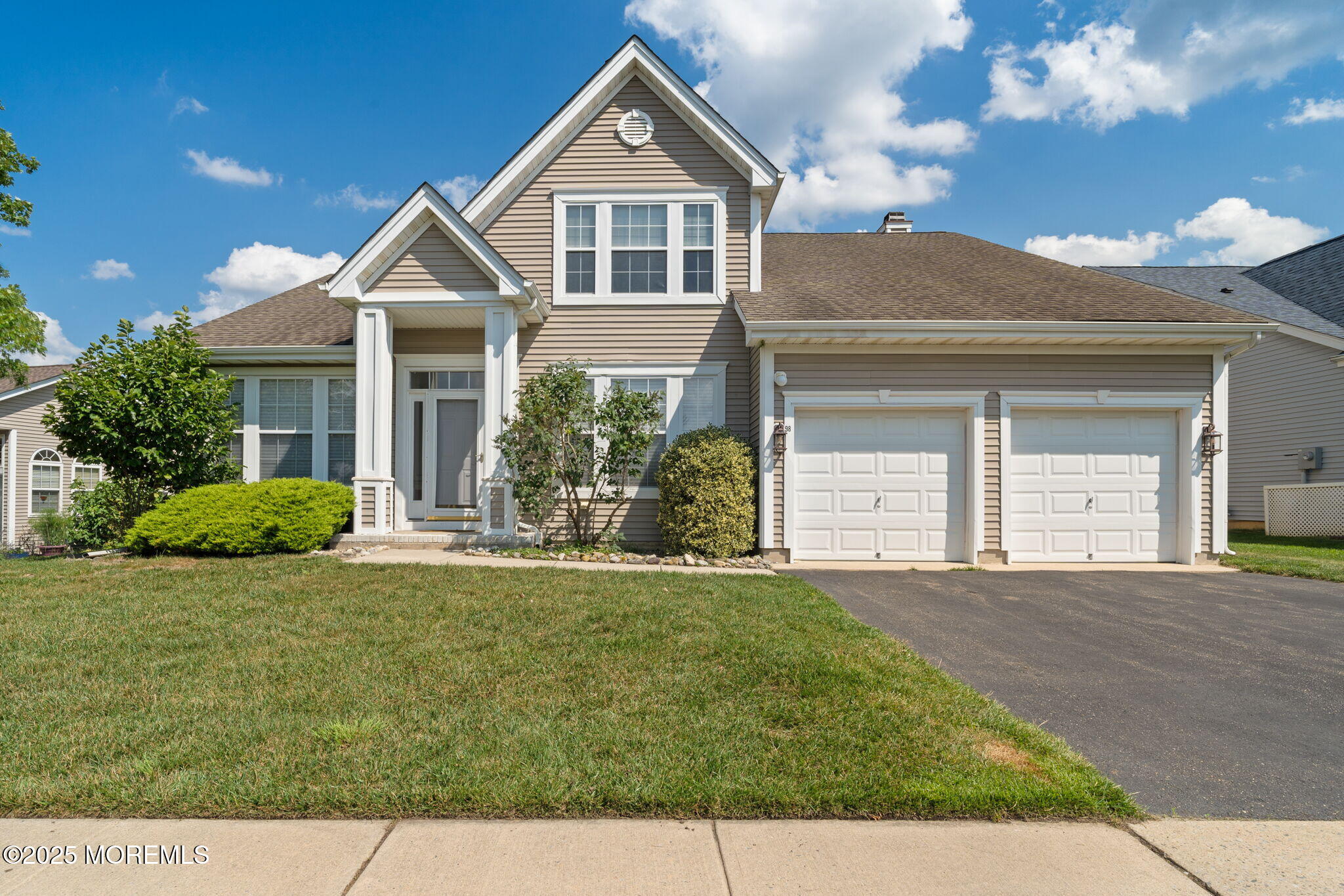 98 Mirage Boulevard Image 2