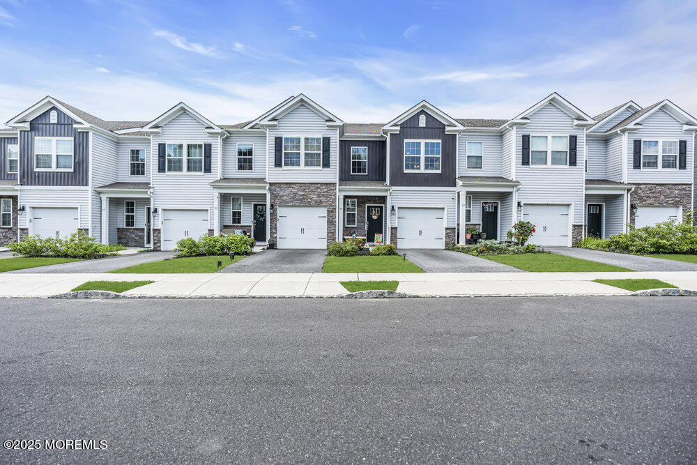 55 Peregrine Way Image 3