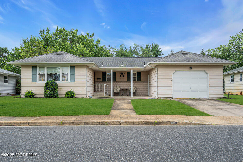 119 Barbados Drive Image 1