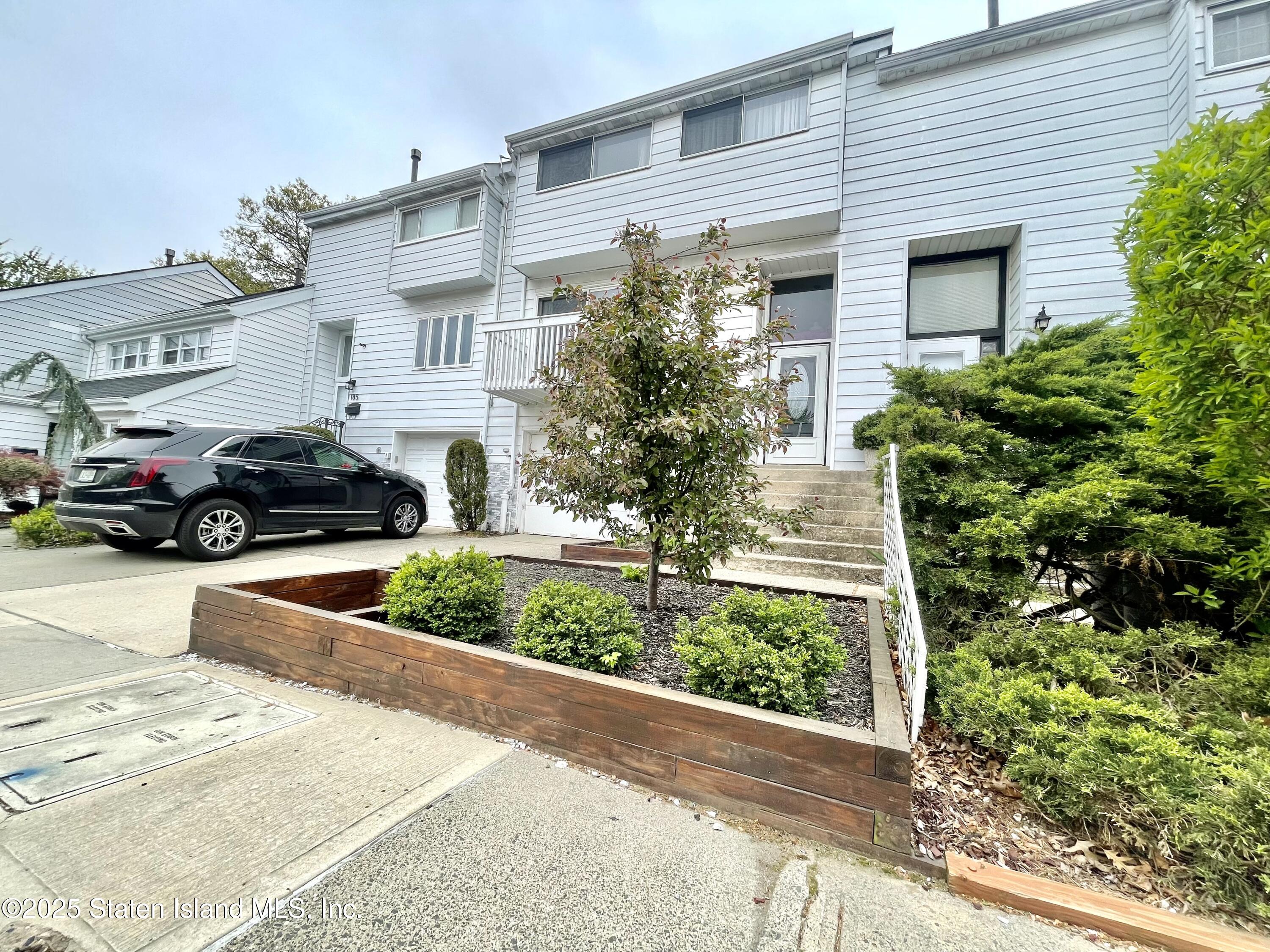 187 Dover Green Image 2