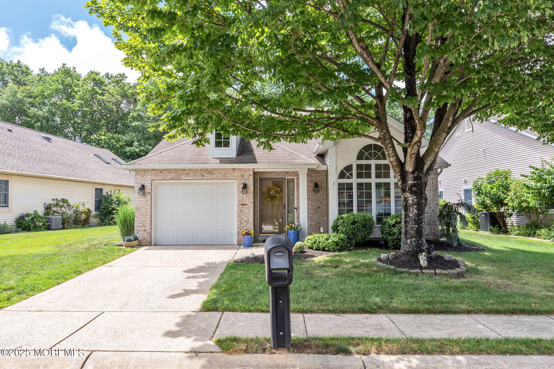 2254 S Chanticleer Court Image 5