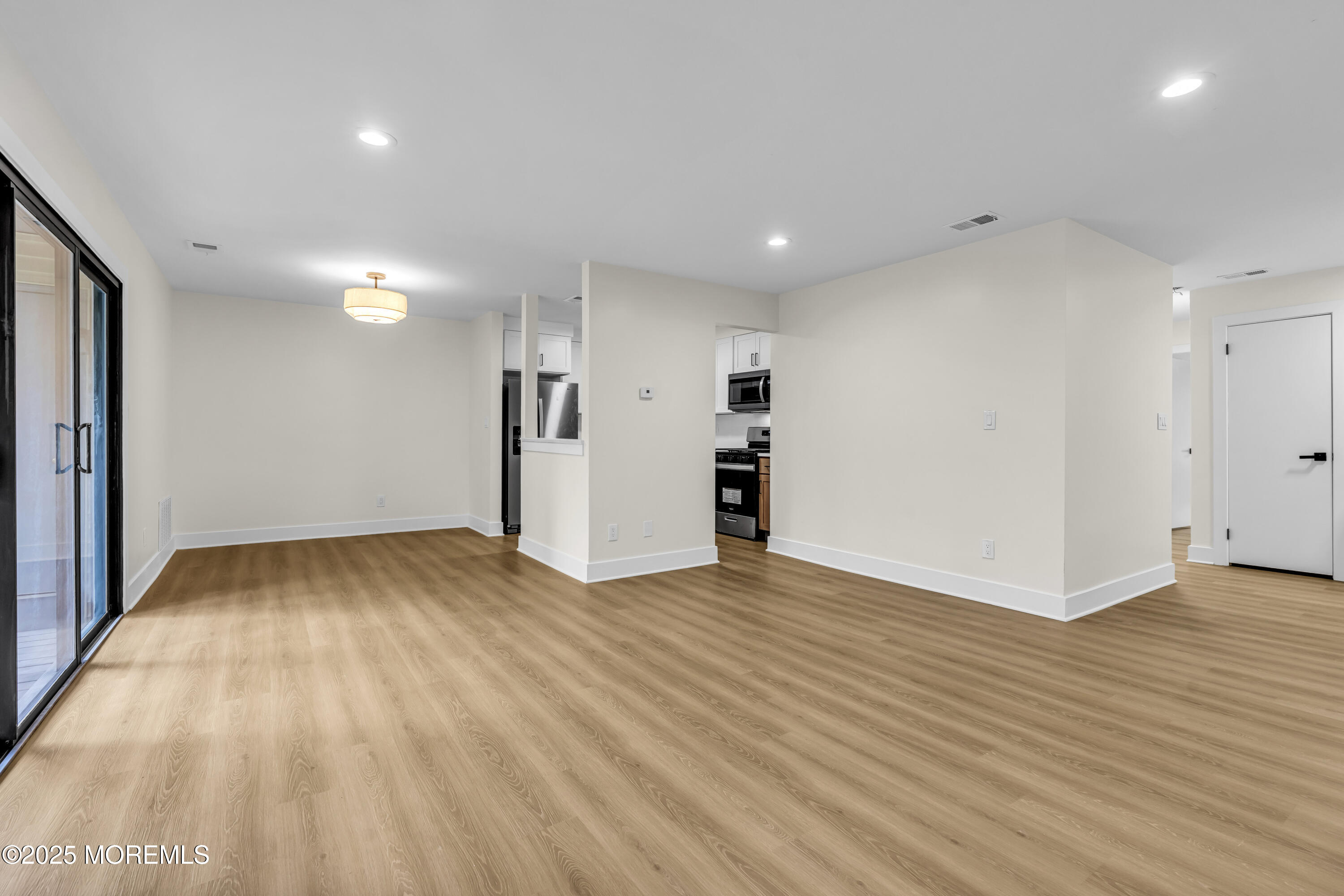 104 Dundee Court, Aberdeen, NJ, 07747 image 12
