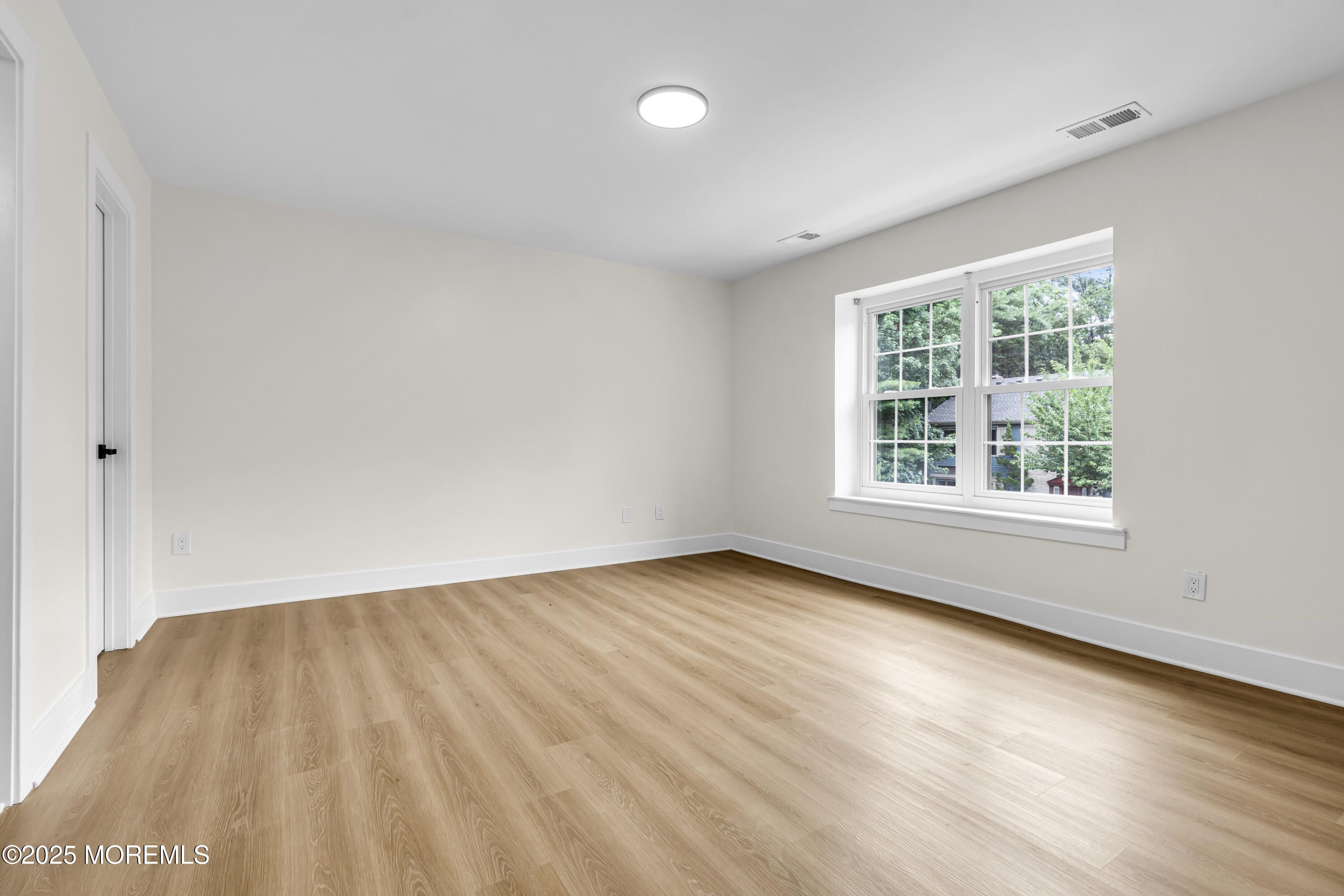 104 Dundee Court, Aberdeen, NJ, 07747 image 19