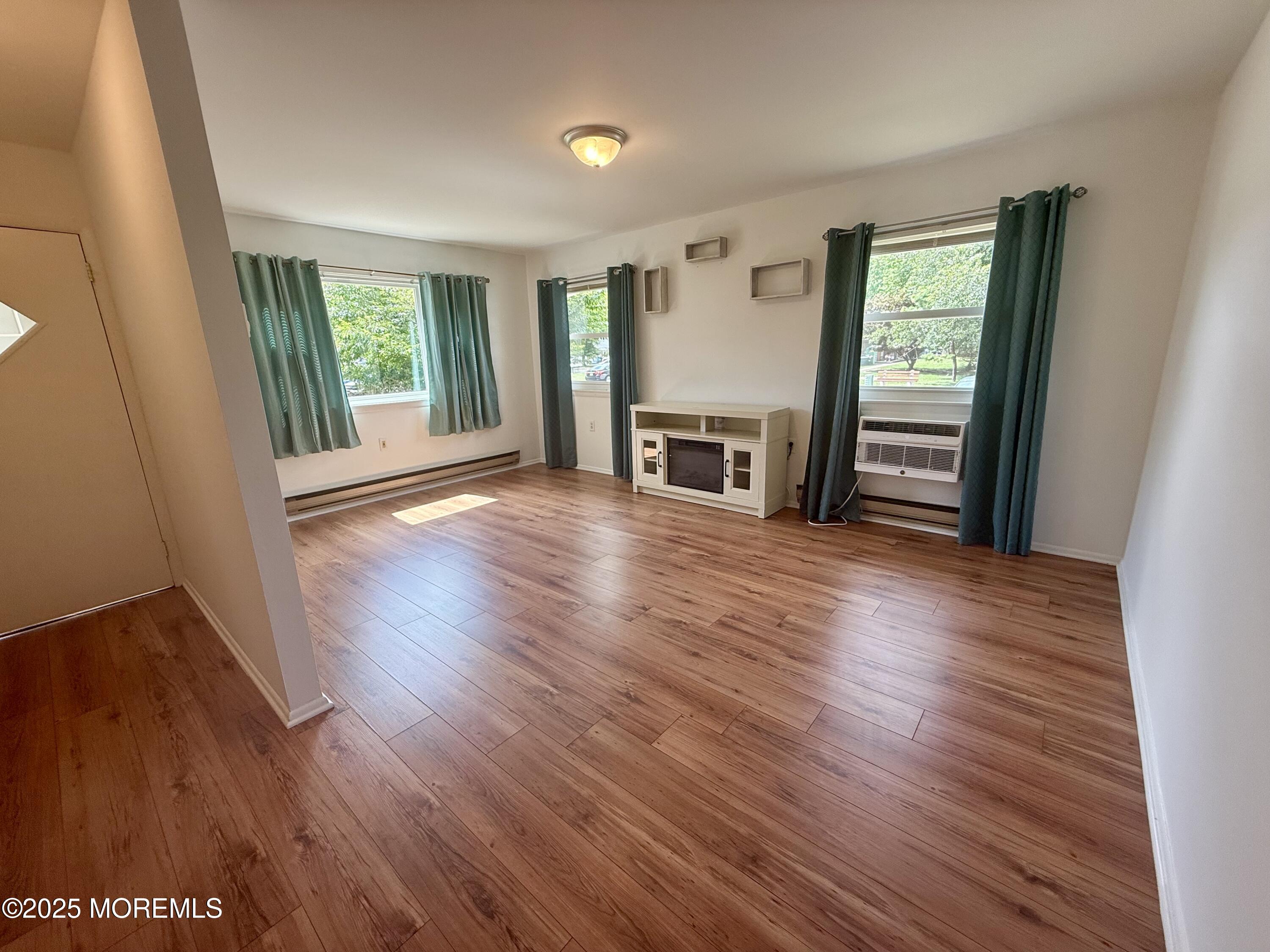 24B Monmouth Lane Image 5