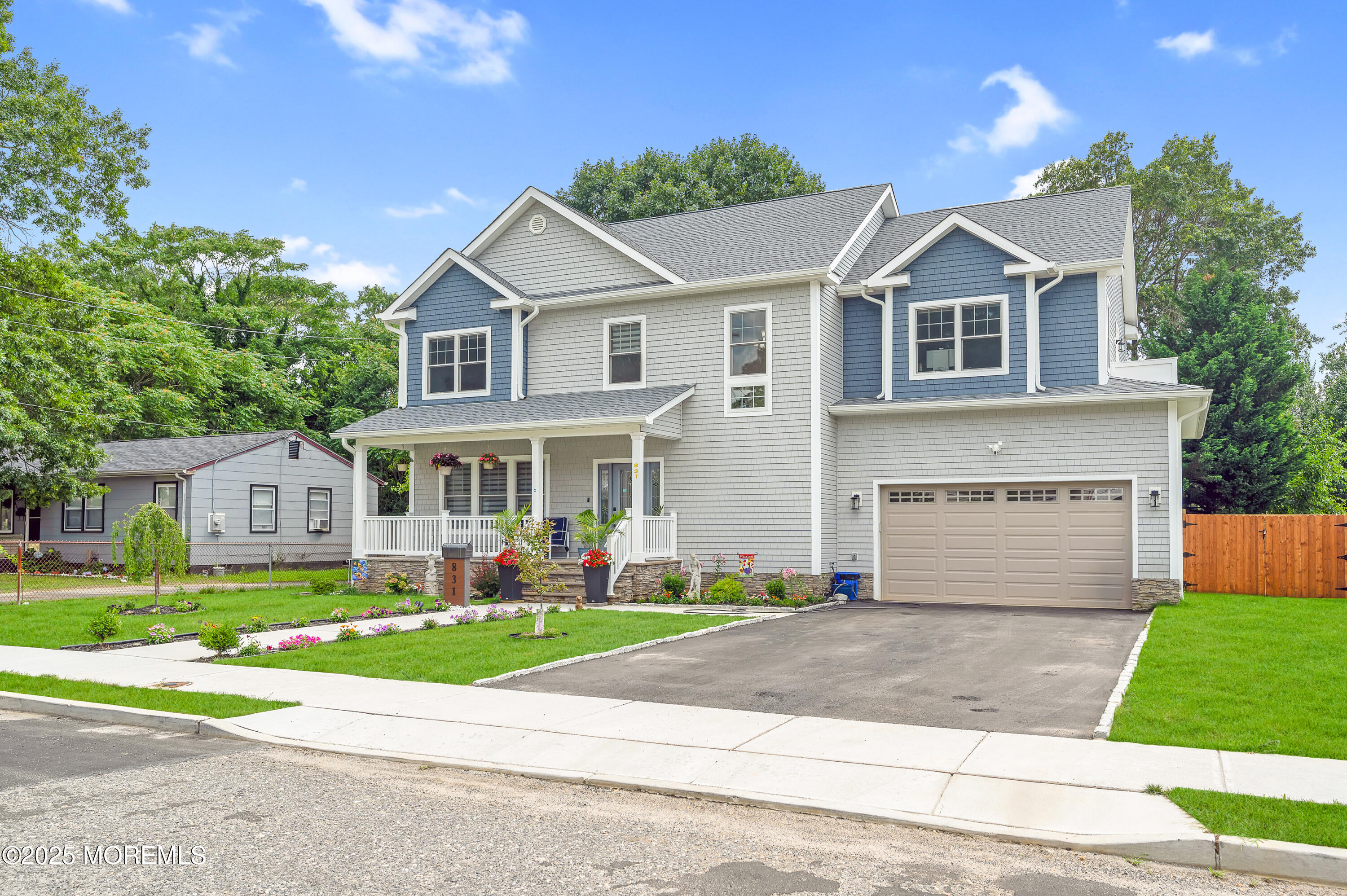 831 W Adams Avenue Image 3