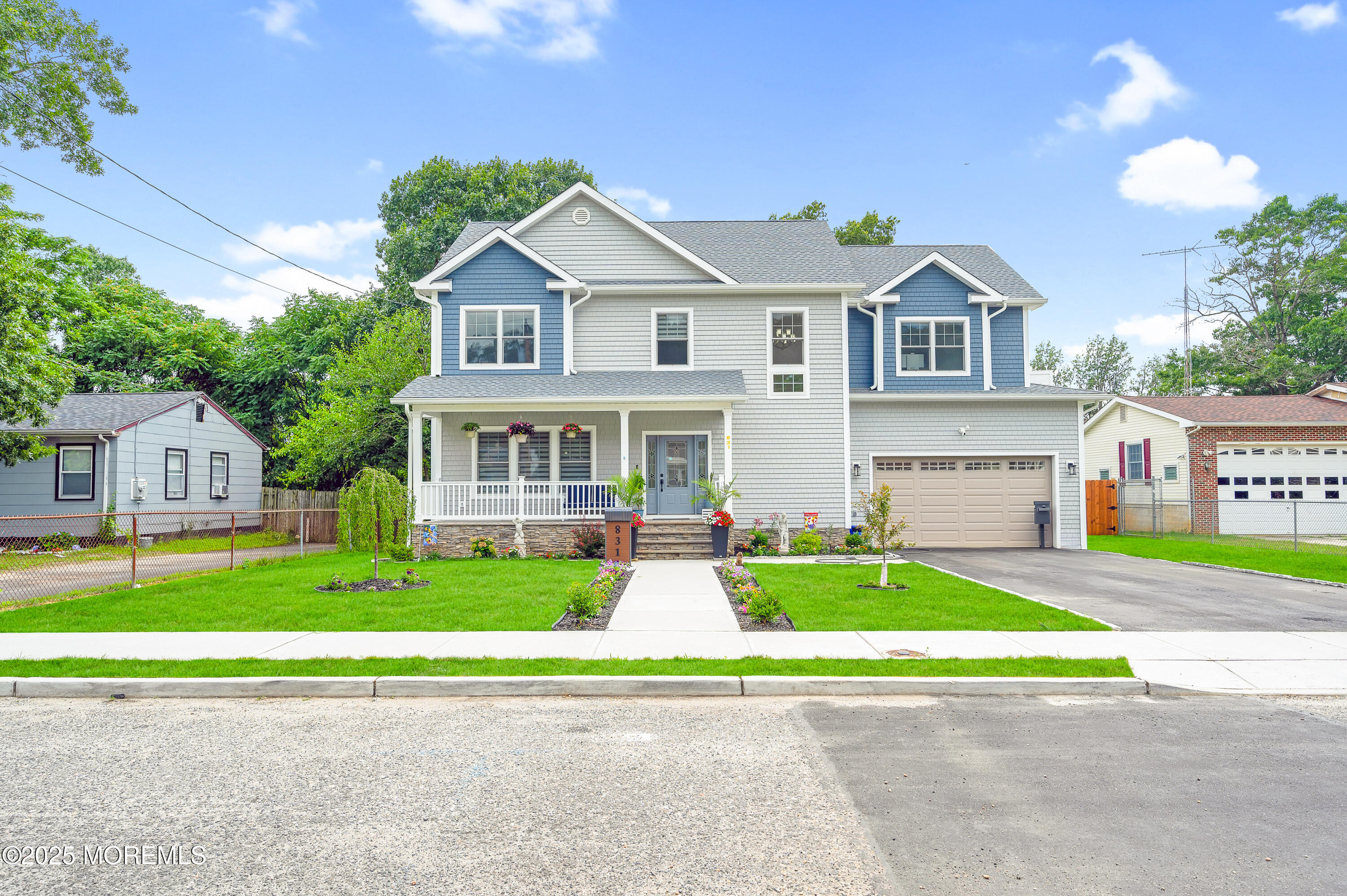 831 W Adams Avenue Image 4