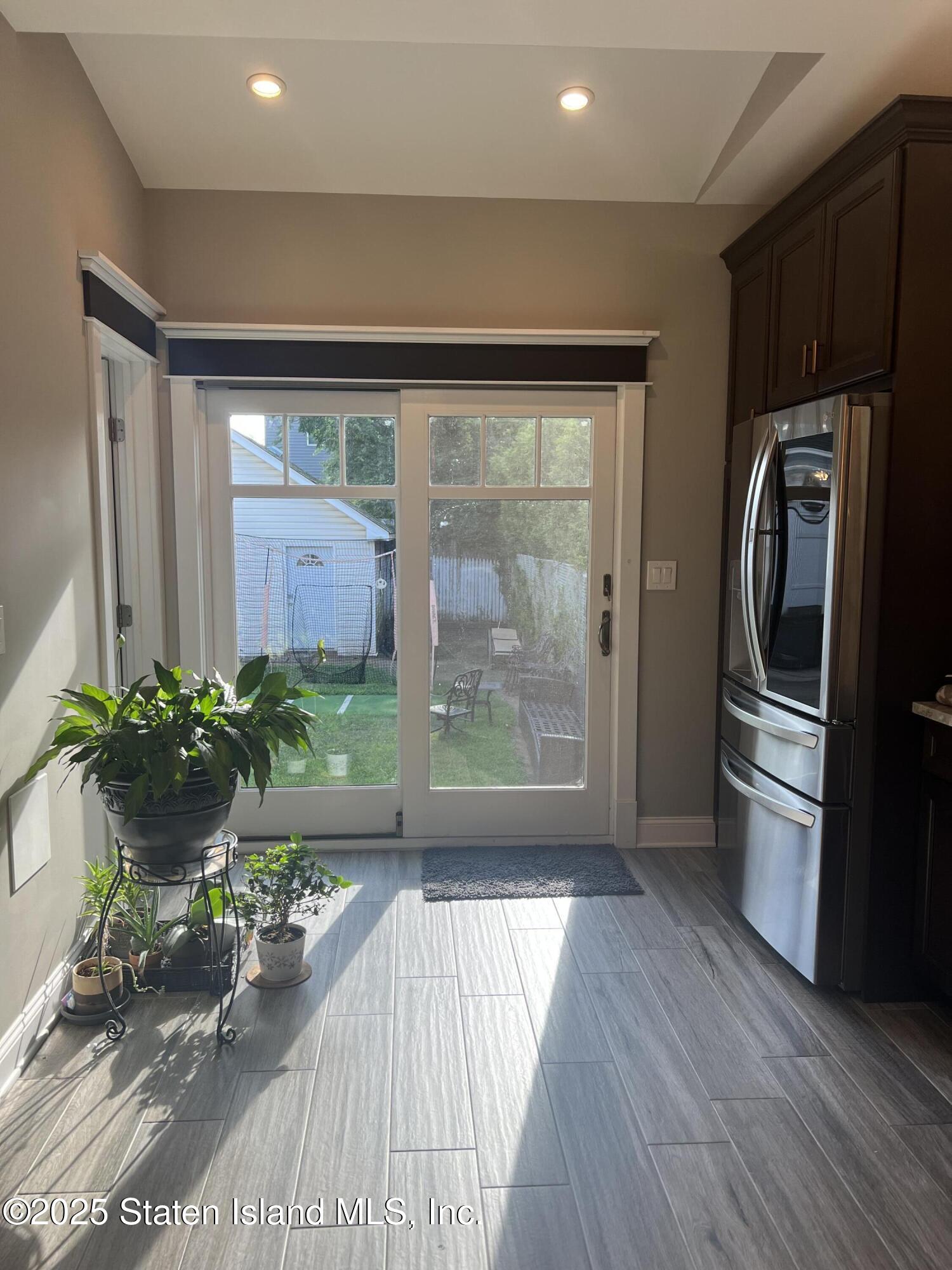 28 N Mada Avenue Image 5