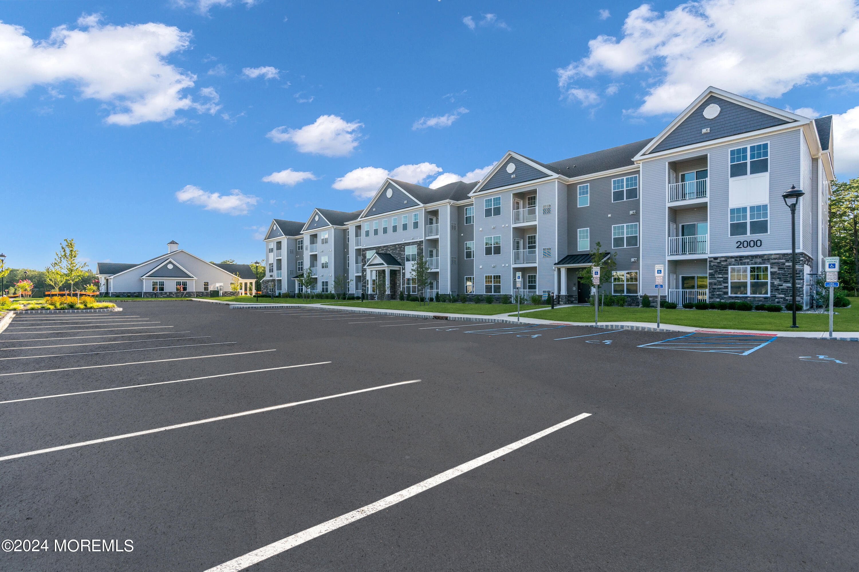 750 Lighthouse Drive 3301 Image 3