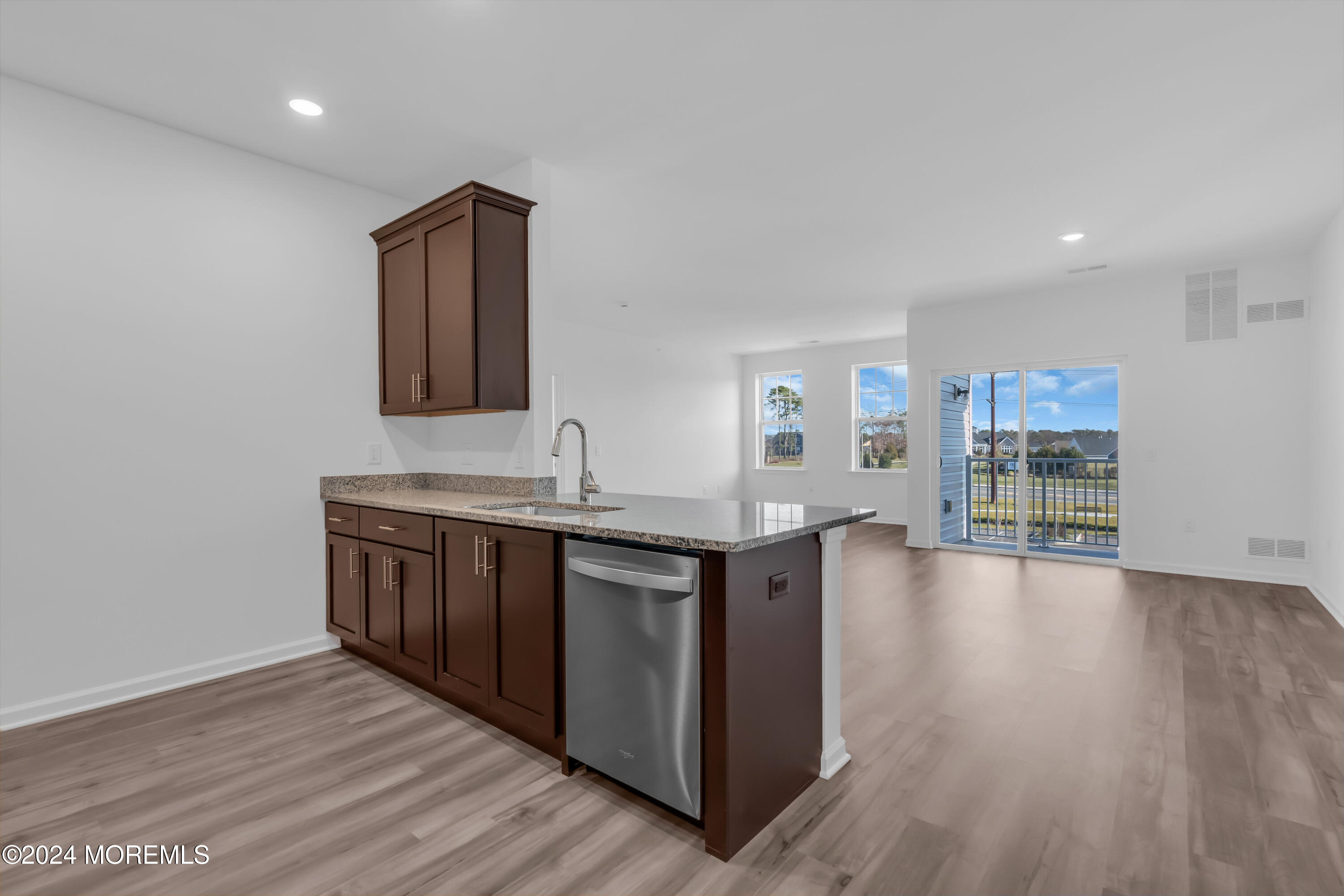 750 Lighthouse Drive 3301 Image 5