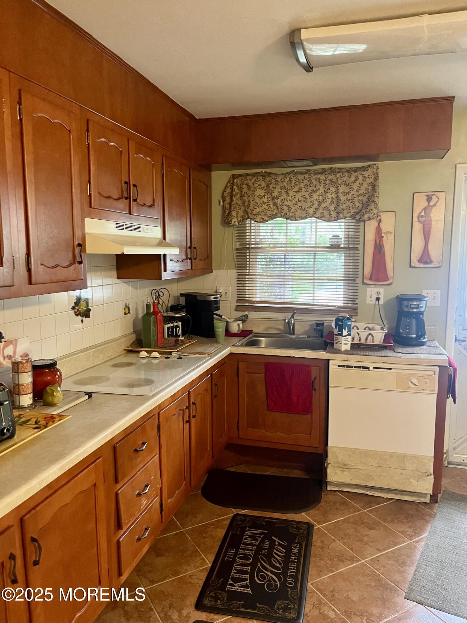 159A Gramercy Court Image 3