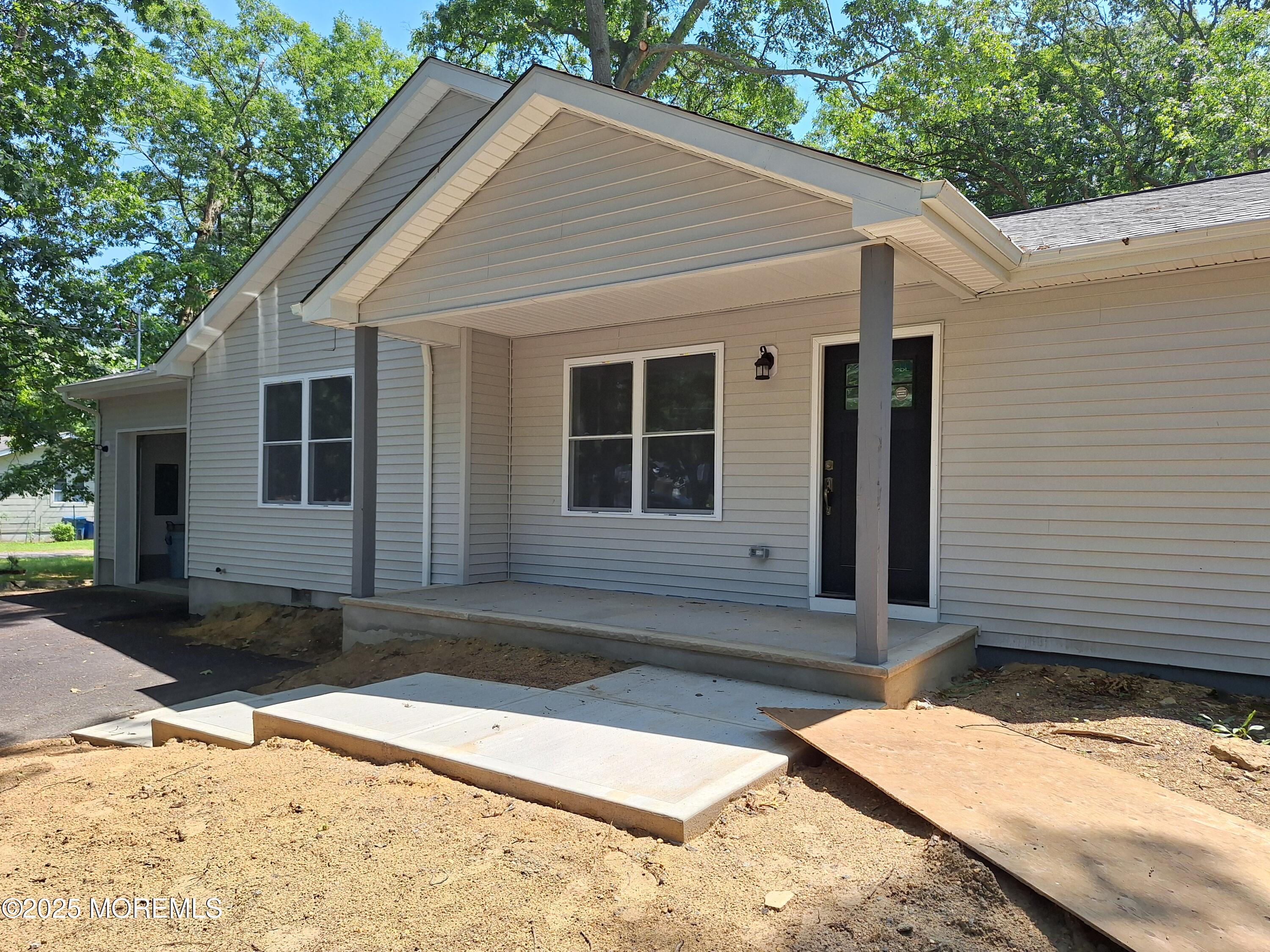 414 Oak Tree Road Image 2