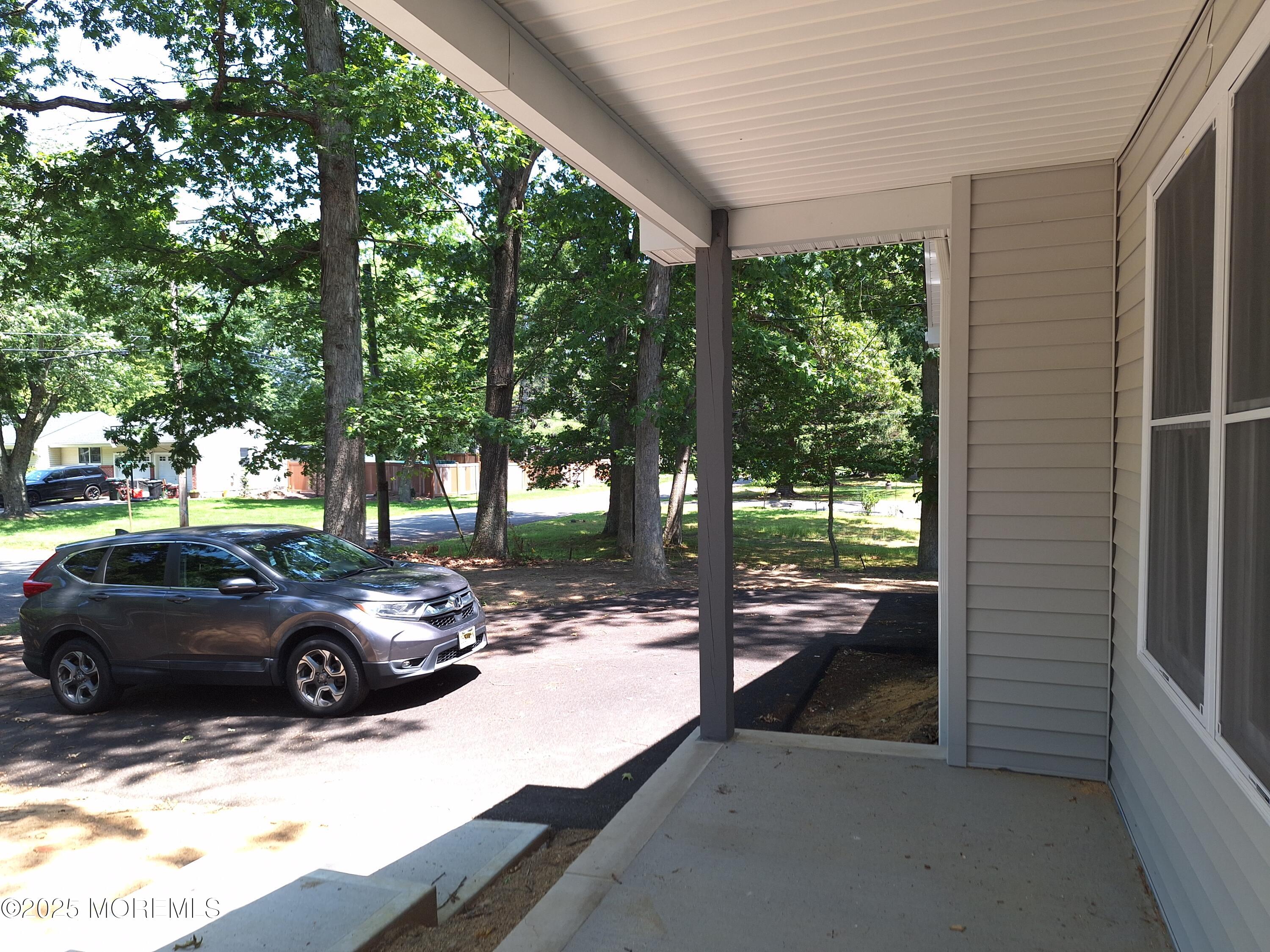 414 Oak Tree Road Image 3