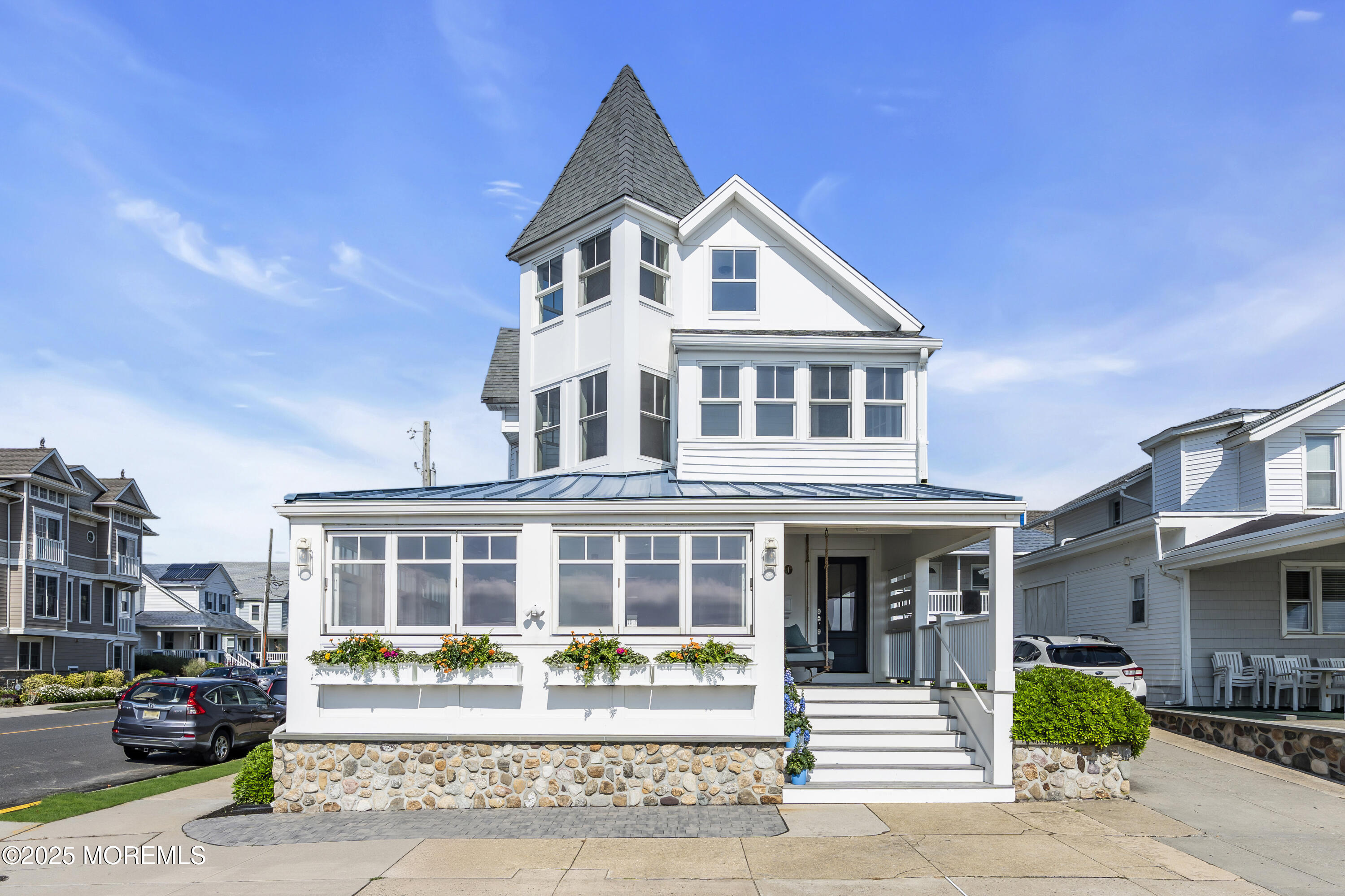 900 Ocean Avenue Image 3